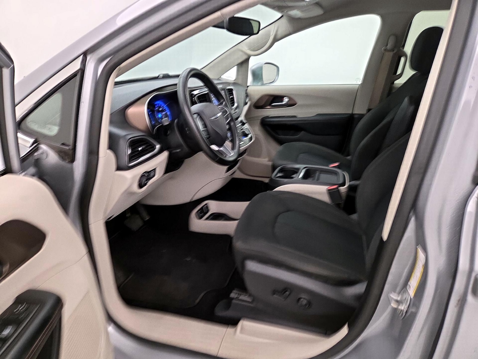 Power Seat(s) & Side Airbags