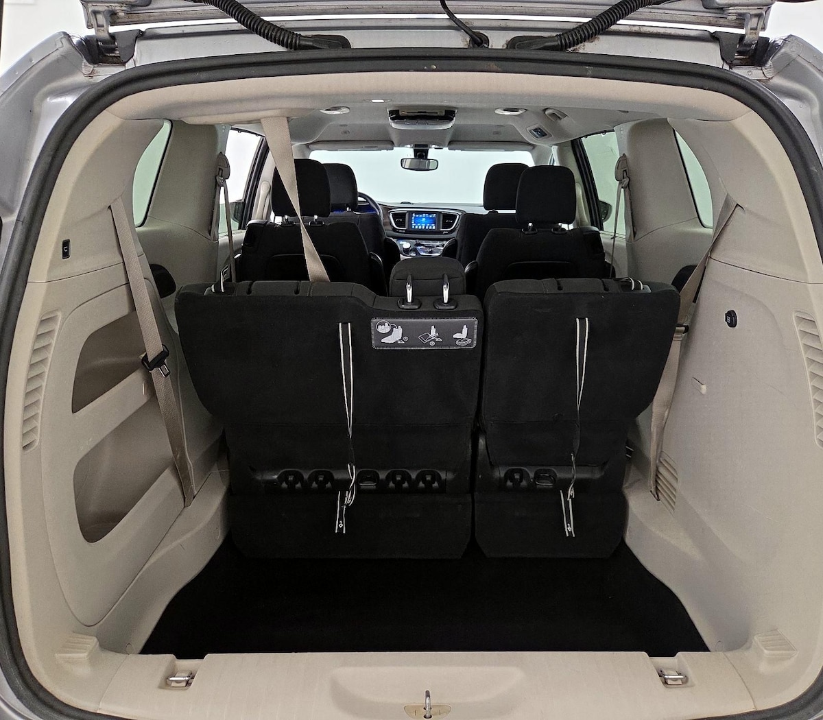 Trunk/Cargo (Seats Up)