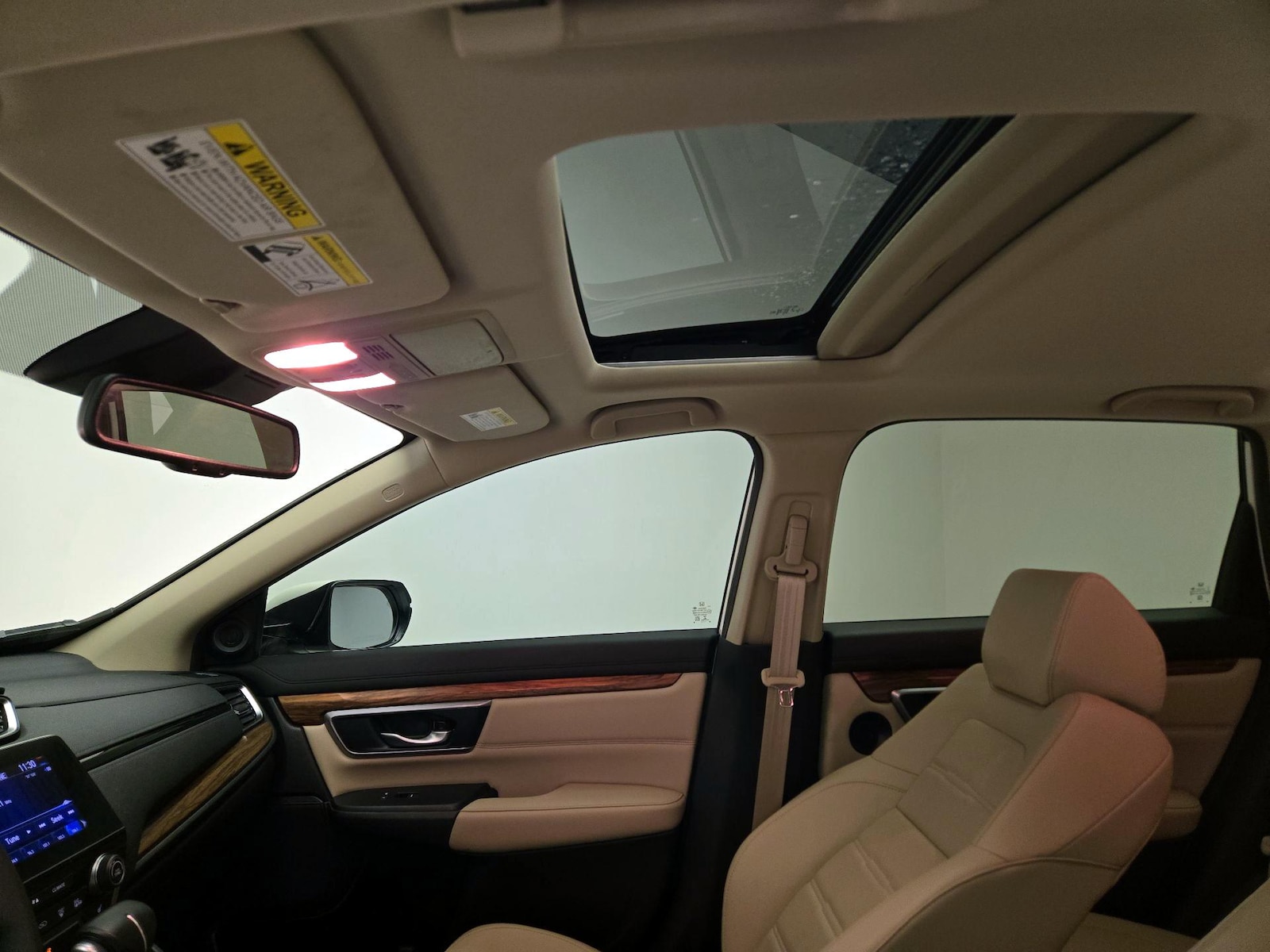 Sunroof(s) & Overhead Airbags