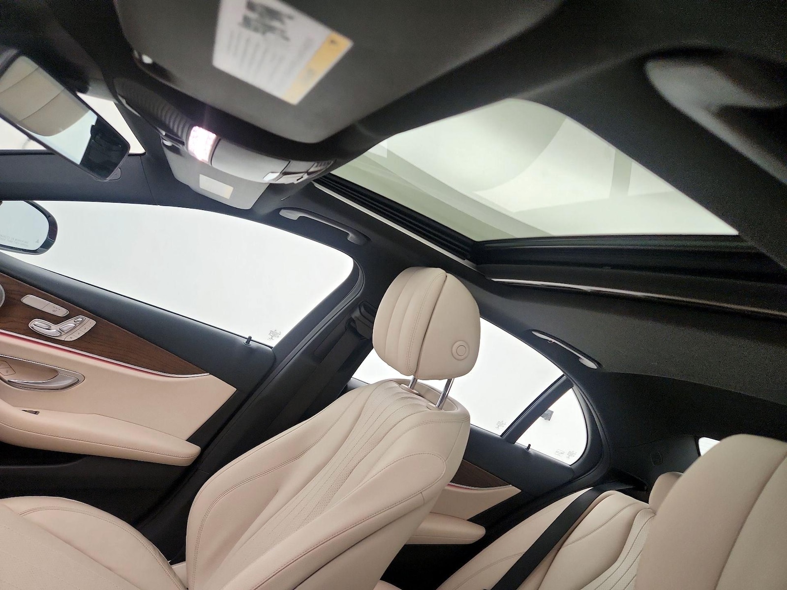 Sunroof(s) & Overhead Airbags