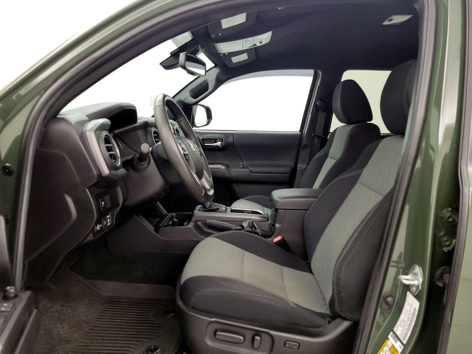 Power Seat(s) & Side Airbags
