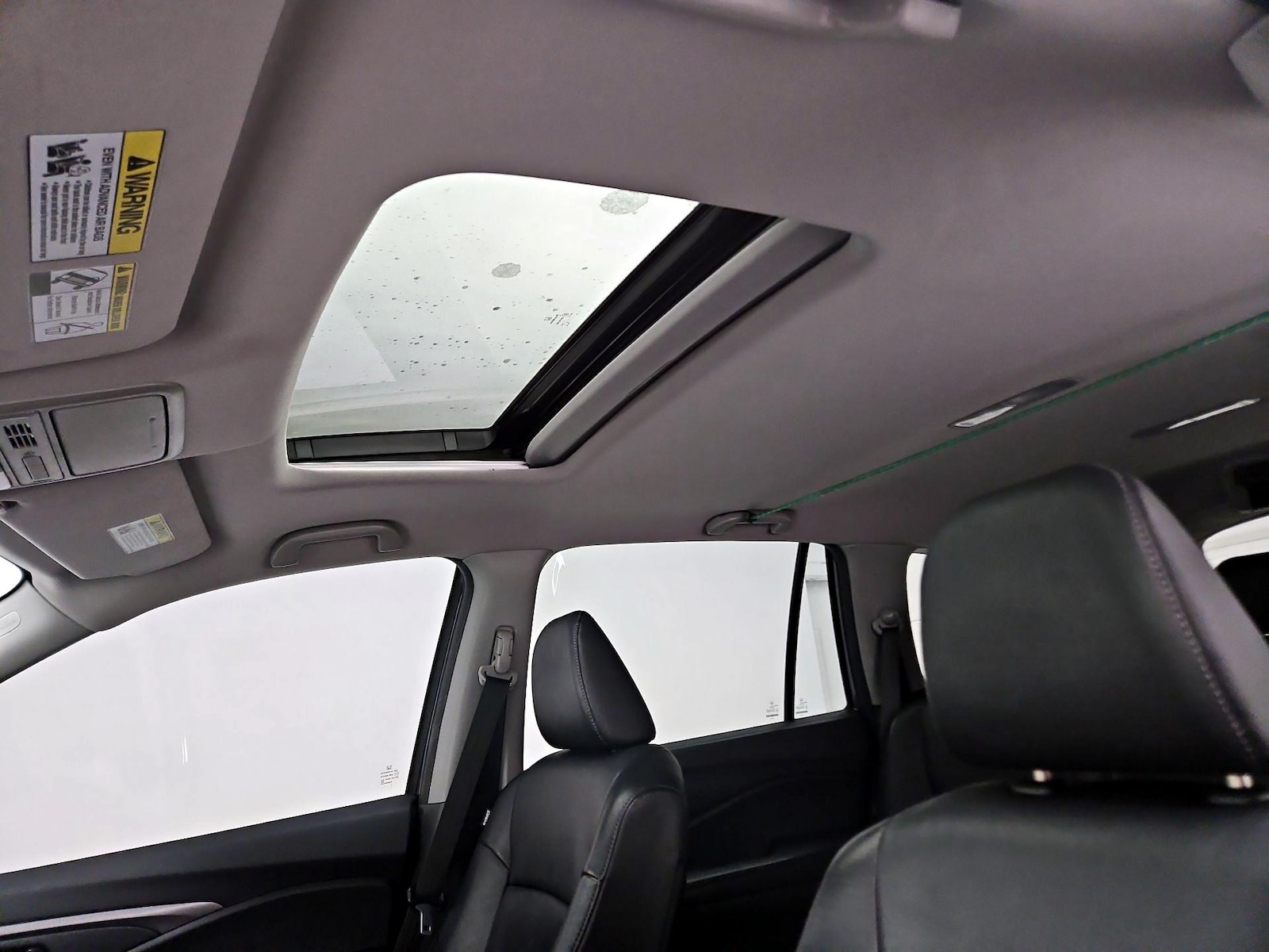 Sunroof(s) & Overhead Airbags