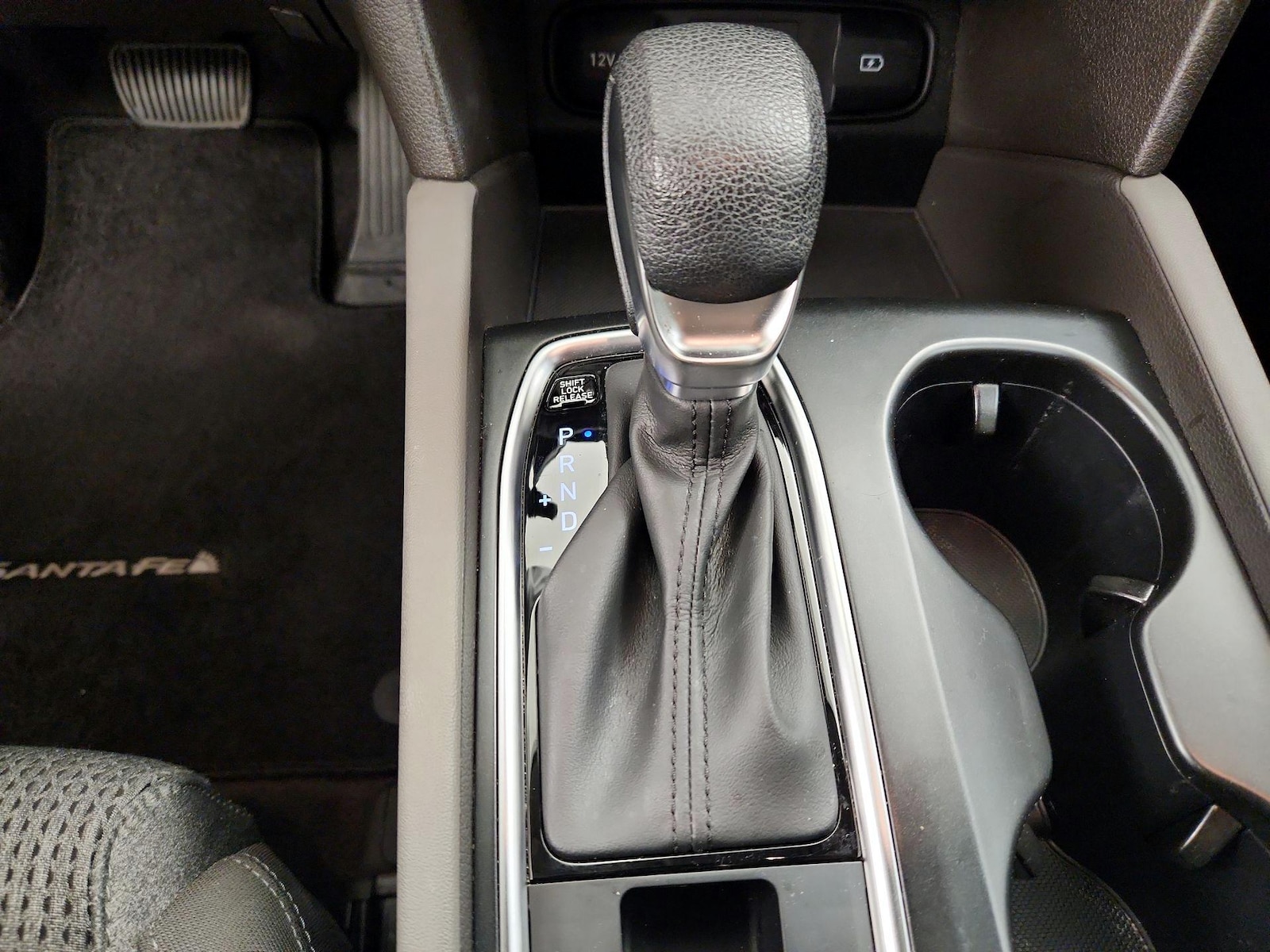 2020 Hyundai Santa Fe SEL - Photo 18