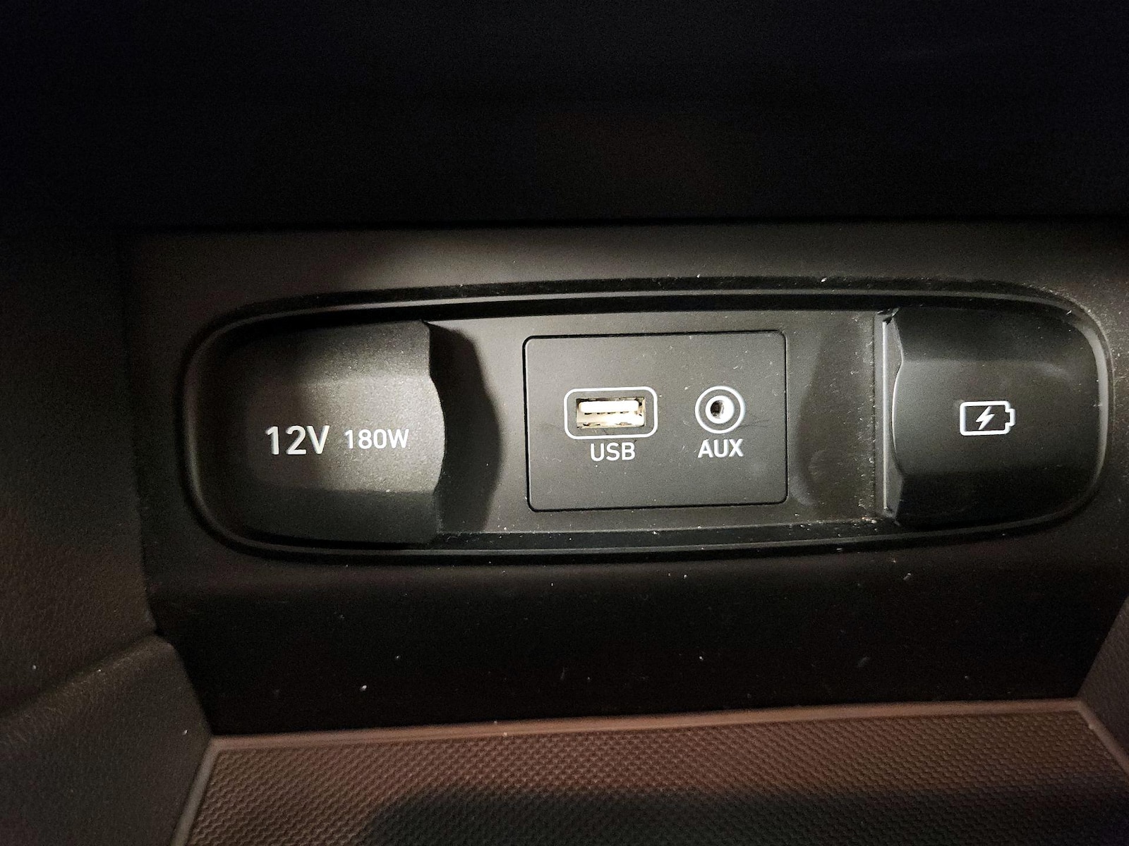 2020 Hyundai Santa Fe SEL - Photo 19