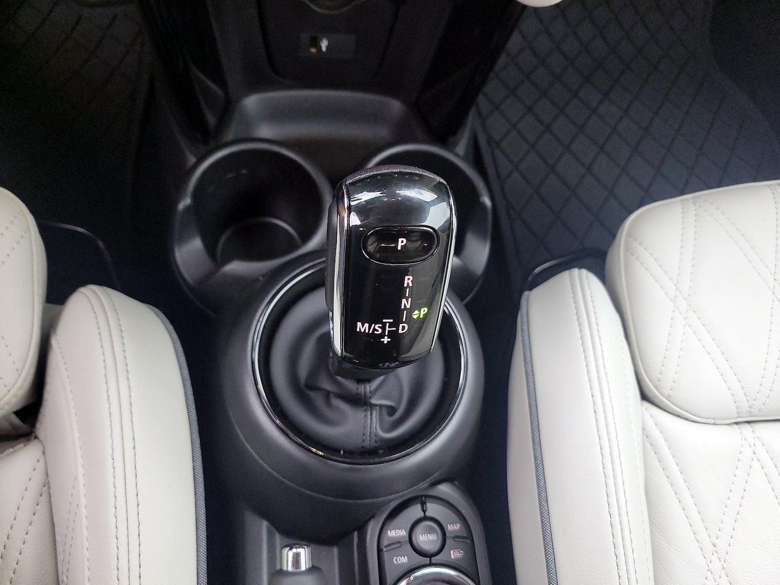 2023 MINI Convertible Base - Photo 18