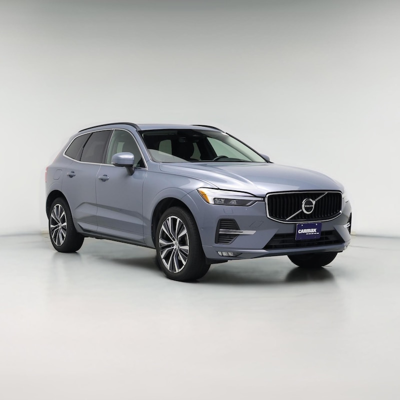 2022 Volvo XC60 B5 Momentum