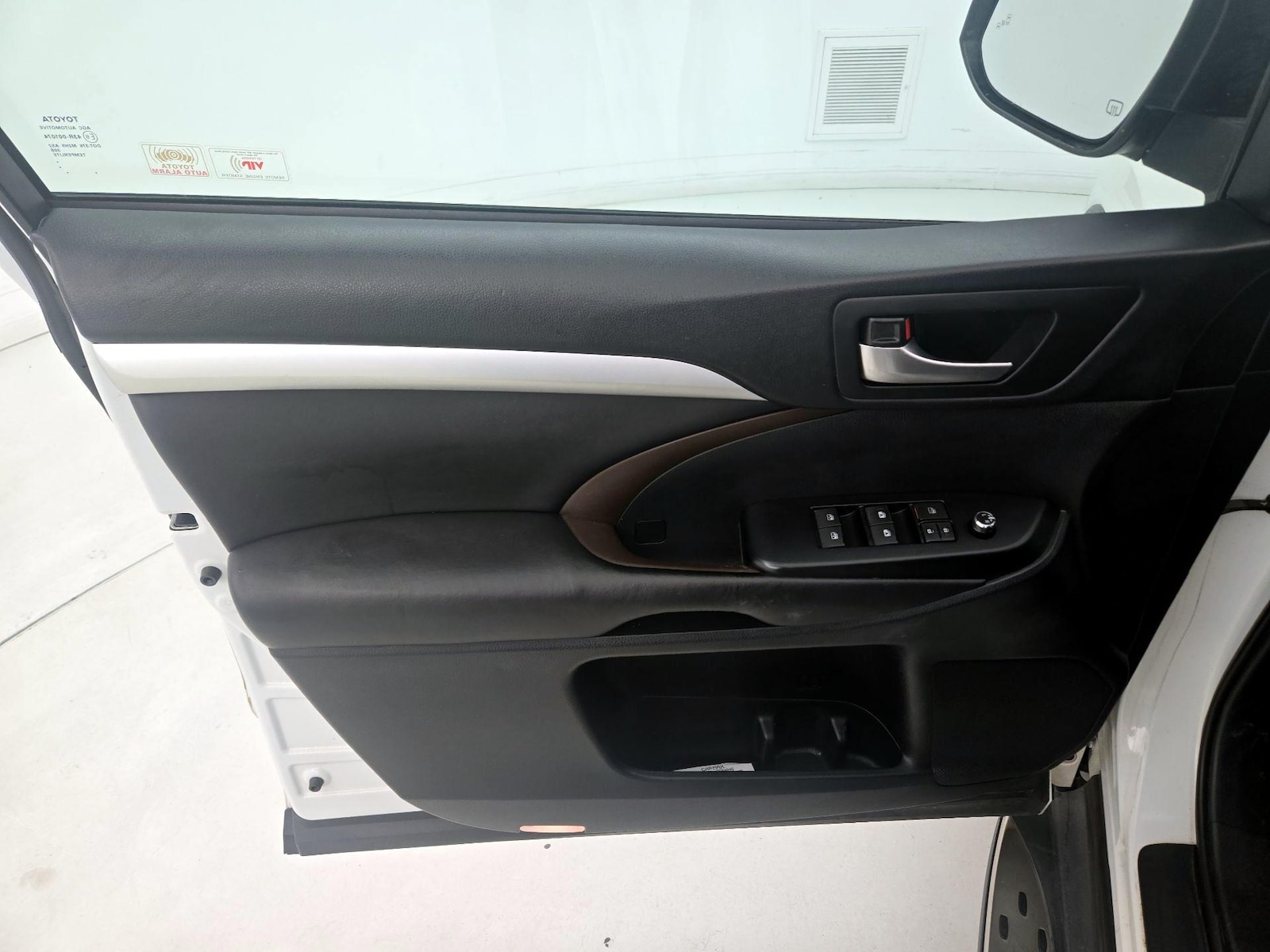 2018 Toyota Highlander XLE - Photo 13