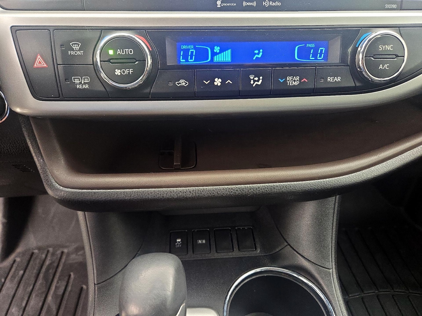 2018 Toyota Highlander XLE - Photo 18