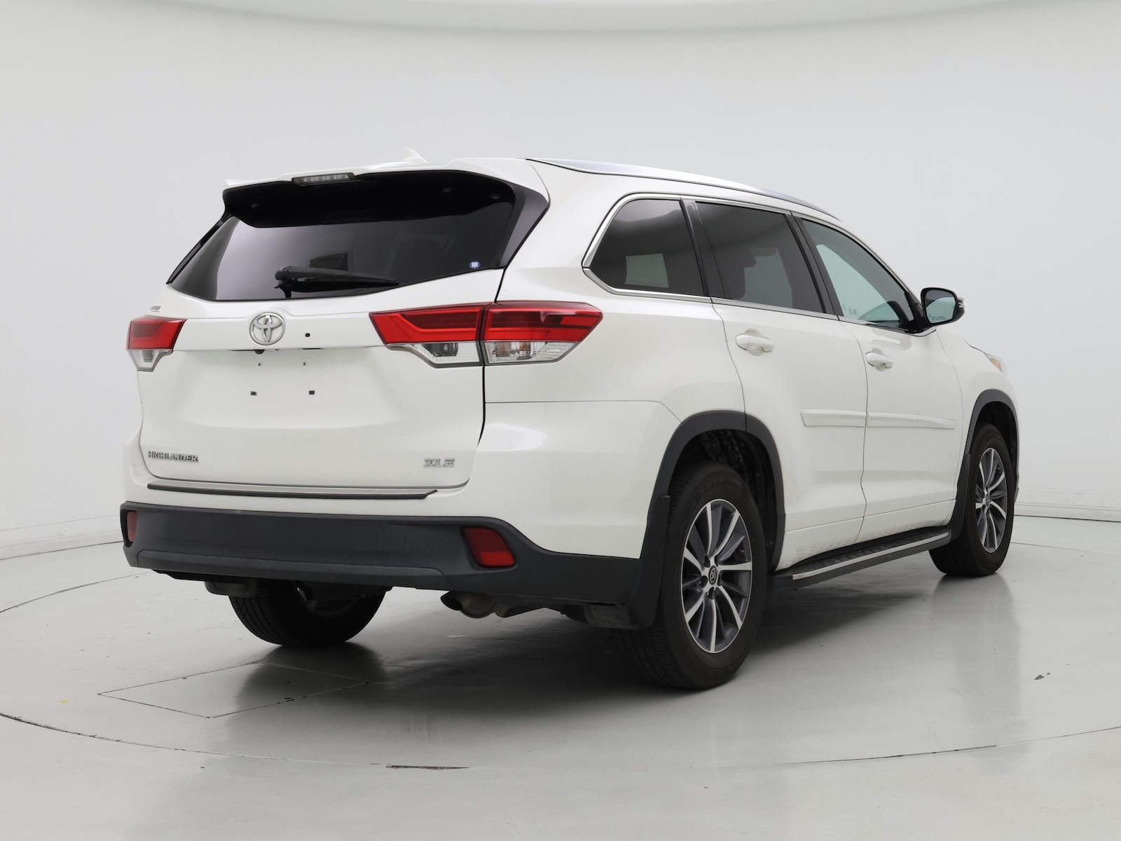 2018 Toyota Highlander XLE - Photo 9
