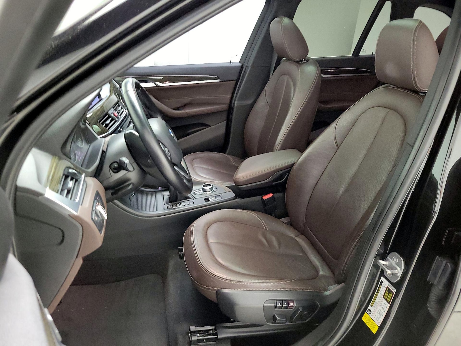Power Seat(s) & Side Airbags