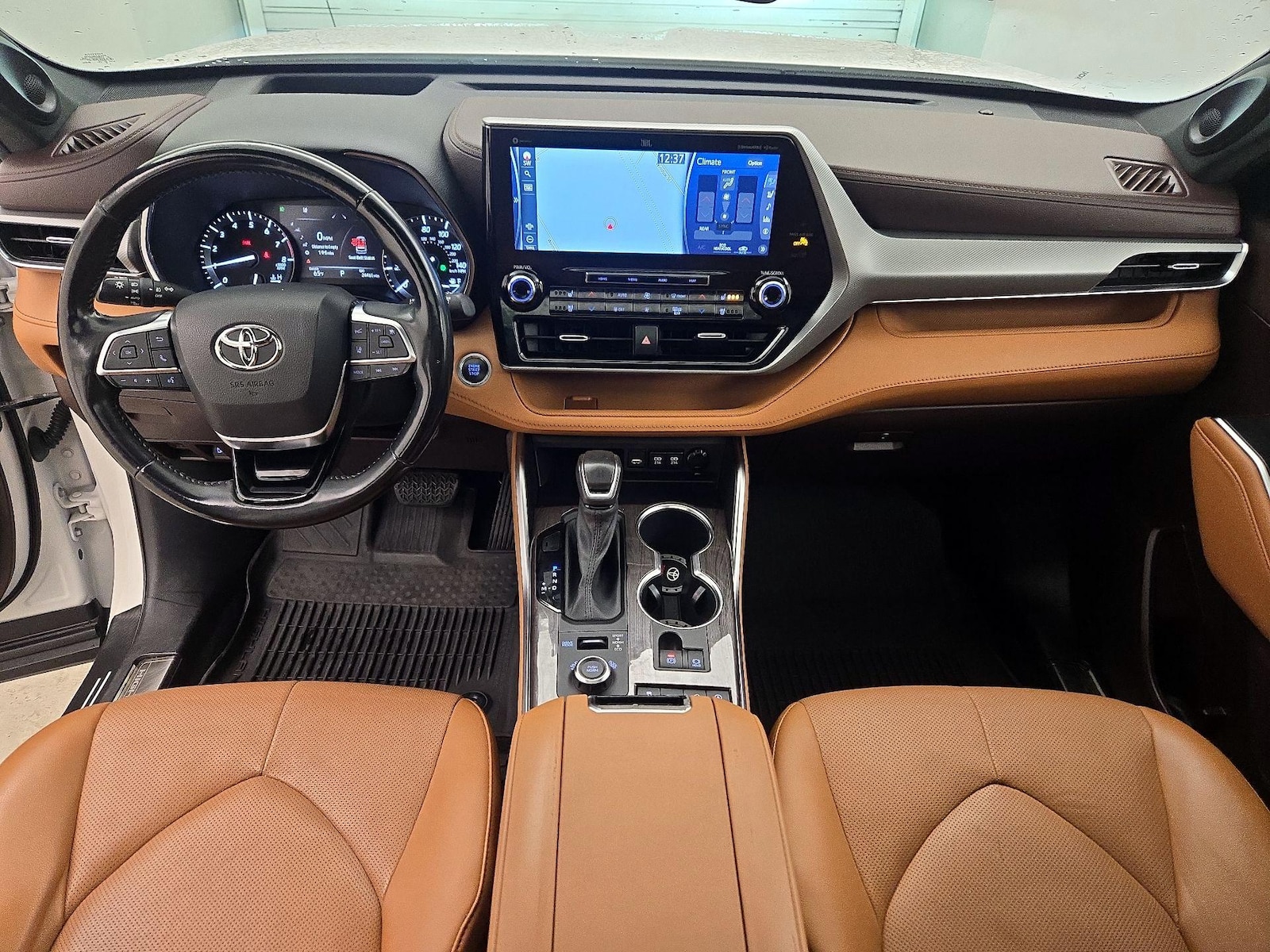 Apple CarPlay® & Android Auto™