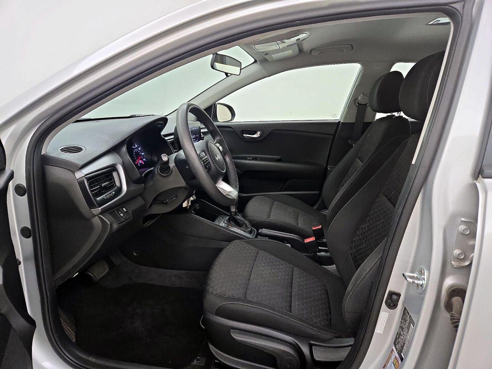 2022 Kia Rio LX - Photo 12