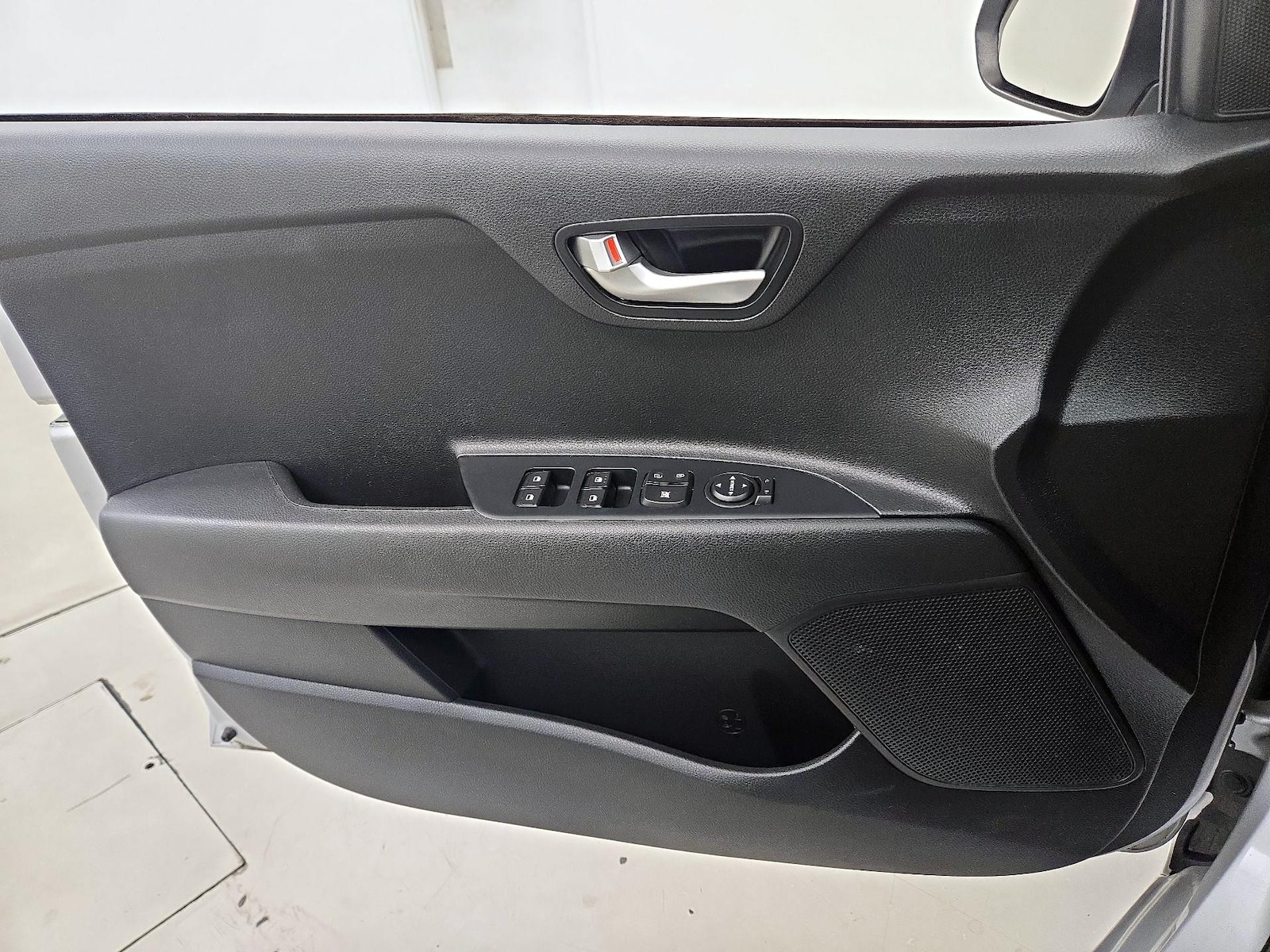 2022 Kia Rio LX - Photo 13