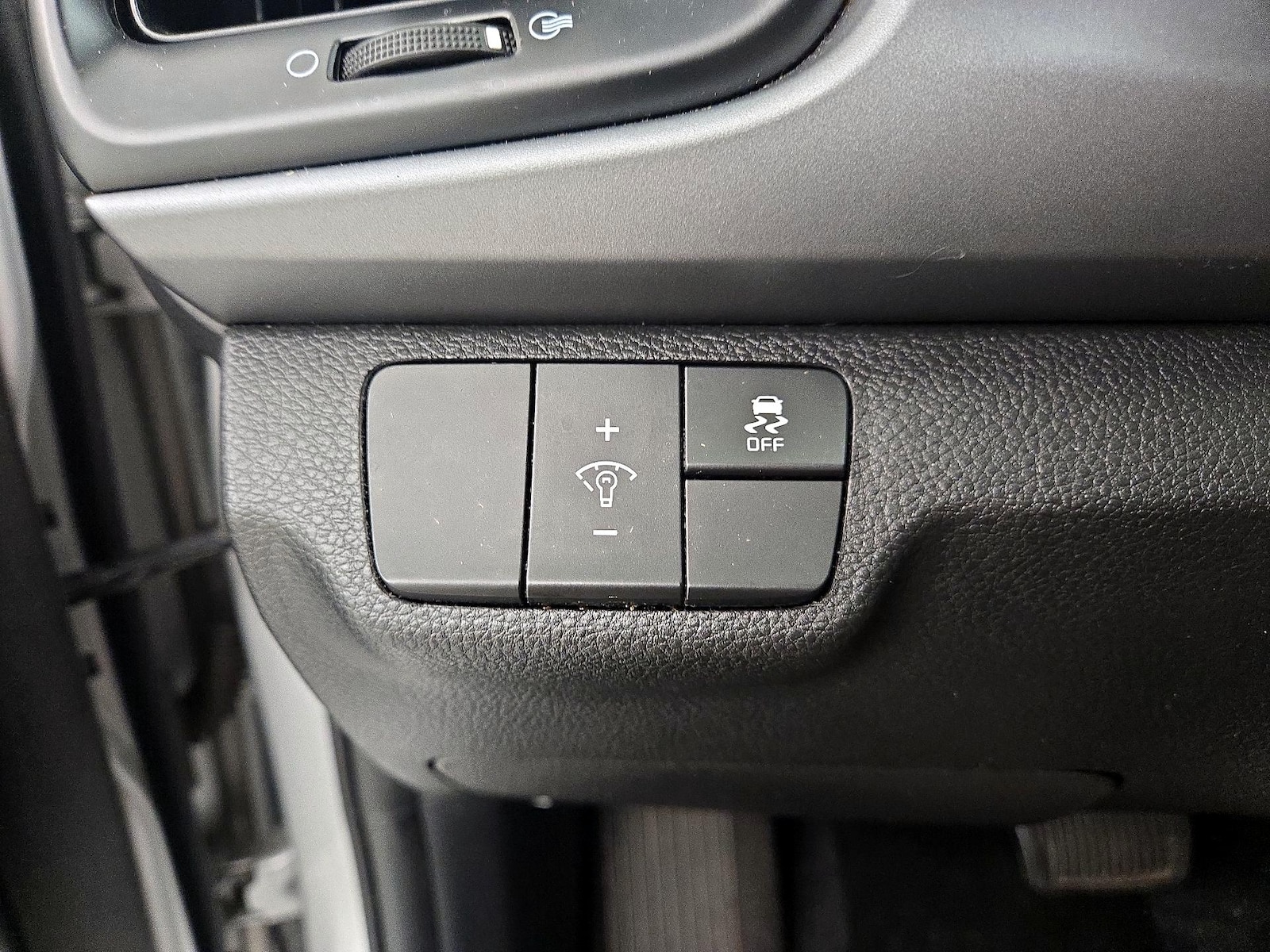 2022 Kia Rio LX - Photo 14