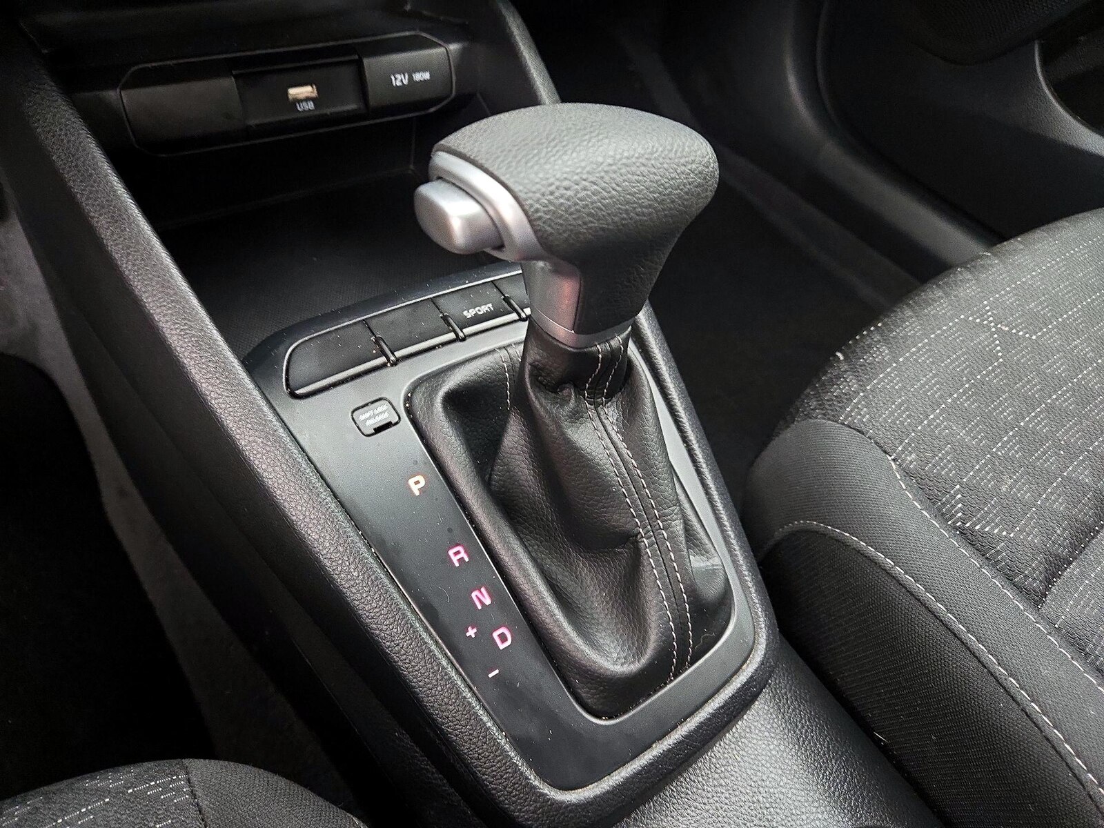 2022 Kia Rio LX - Photo 18