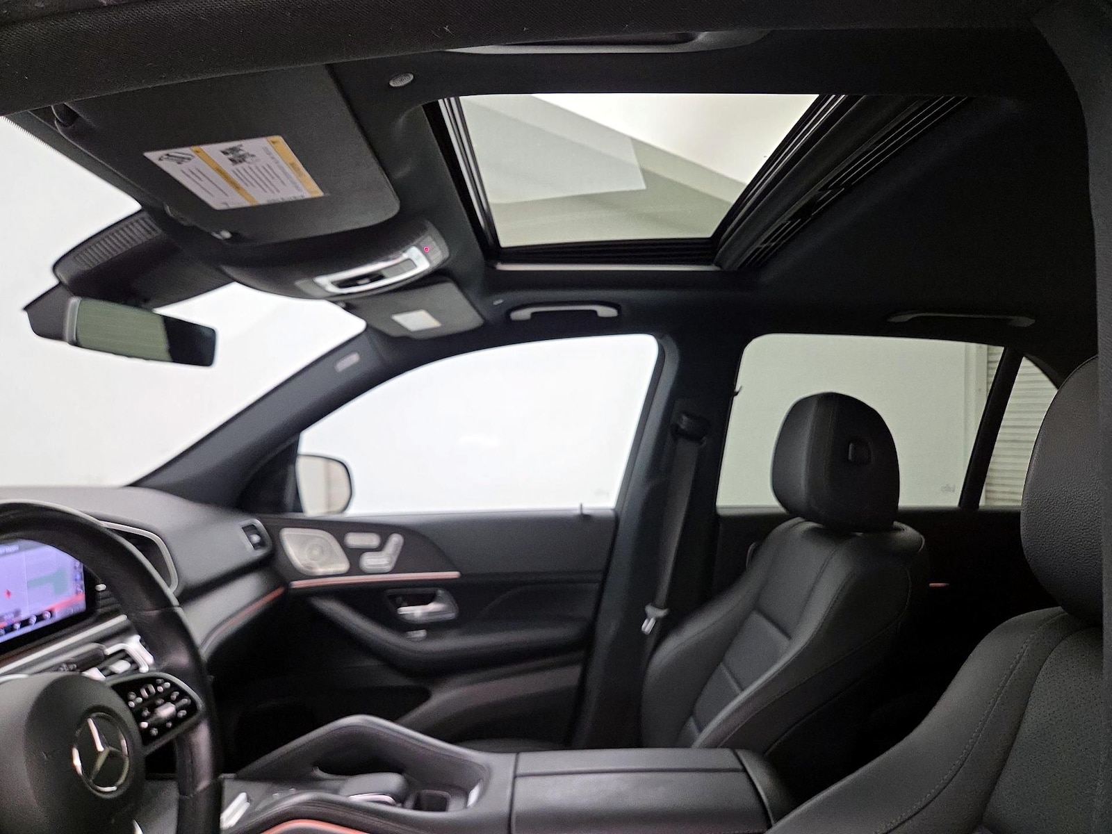 Sunroof(s) & Overhead Airbags