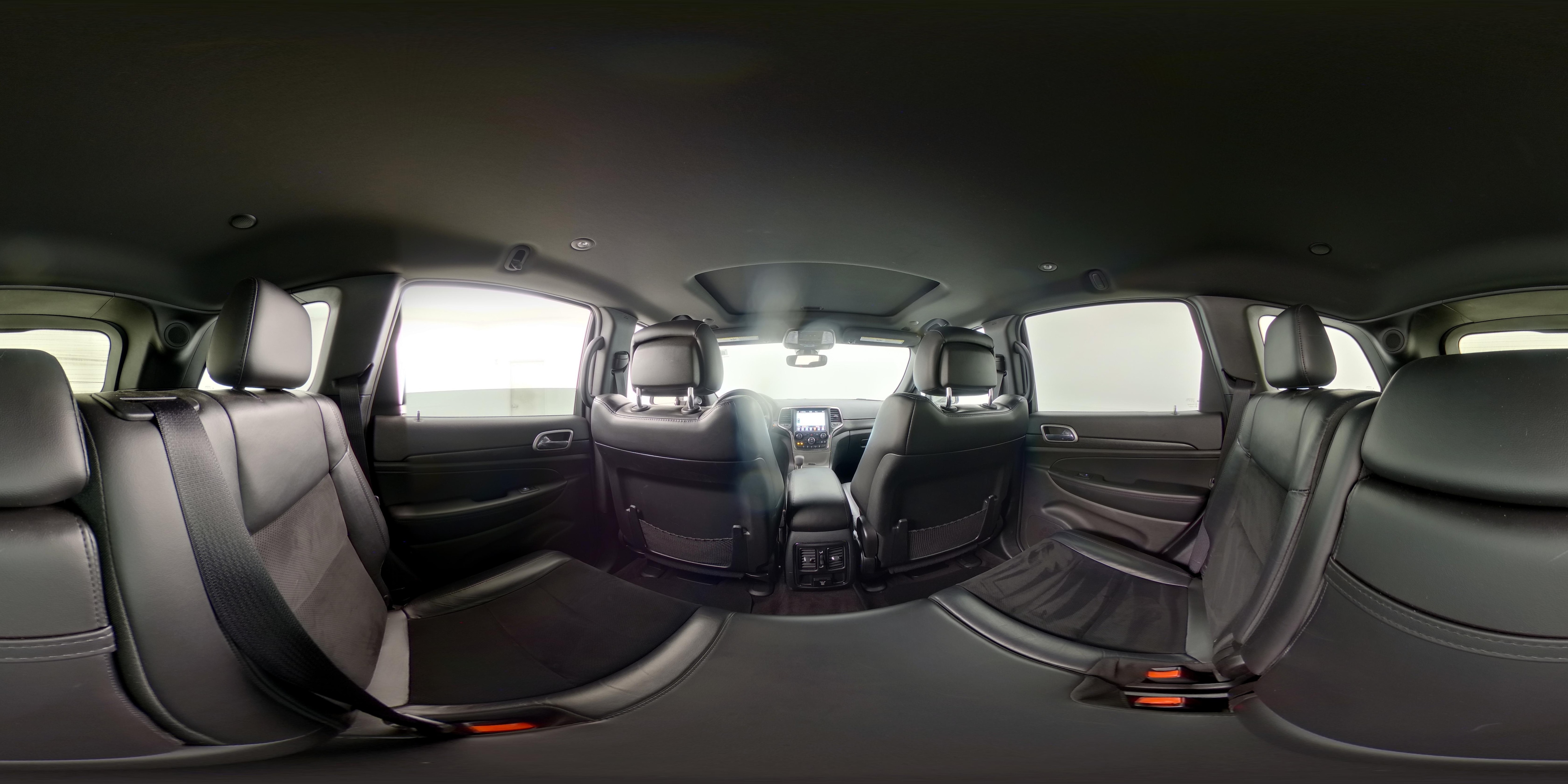 2018 Jeep Grand Cherokee Altitude - Photo 27