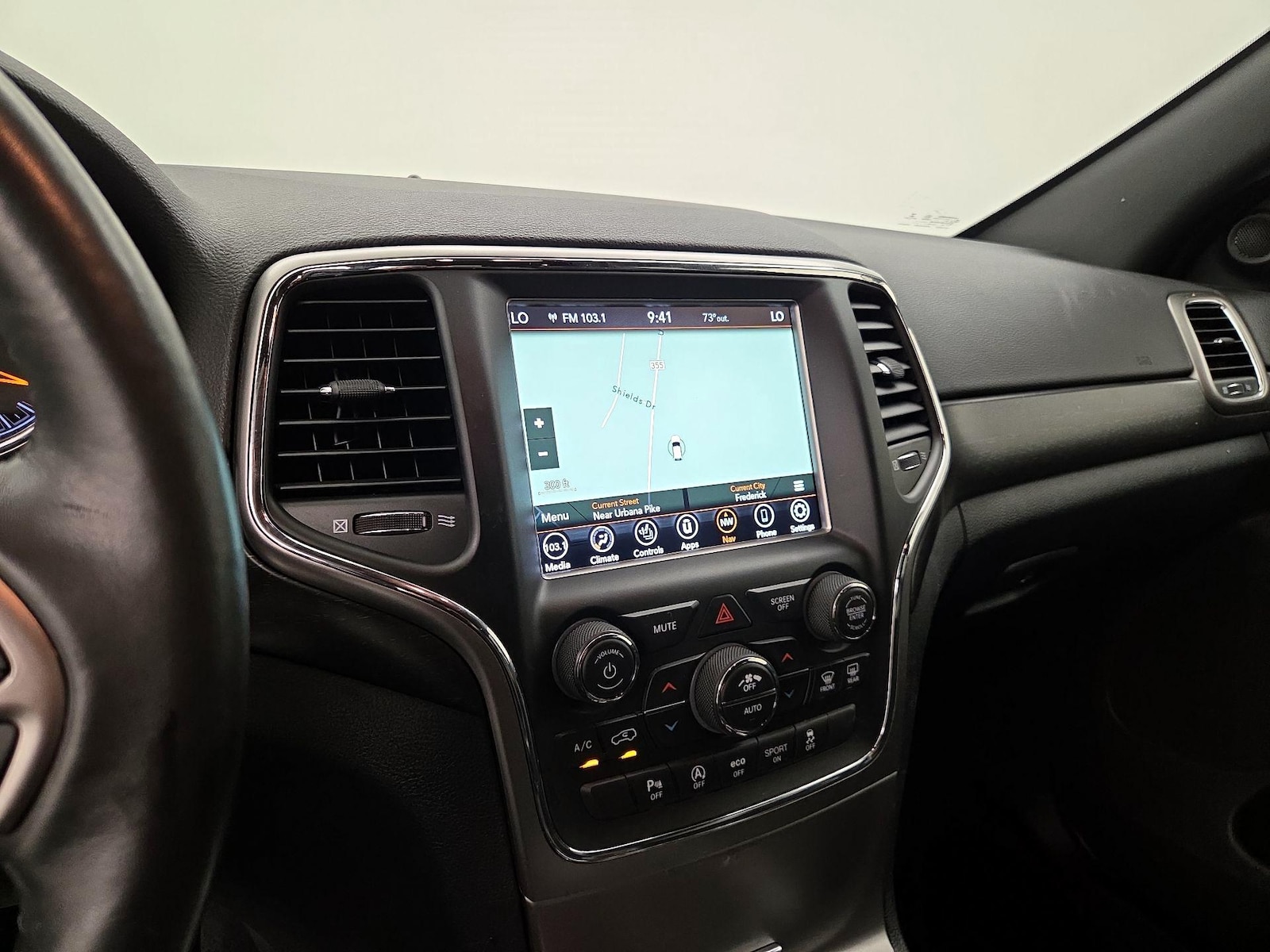 2018 Jeep Grand Cherokee Altitude - Photo 14