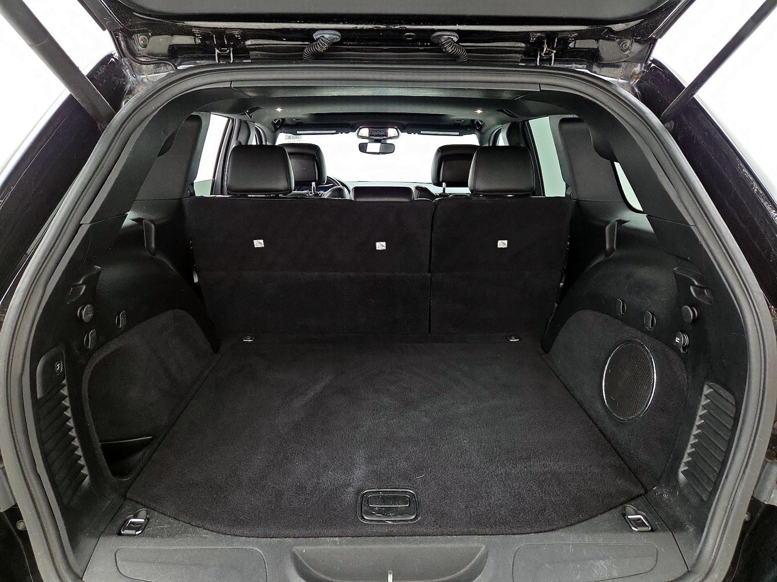 2018 Jeep Grand Cherokee Altitude - Photo 22