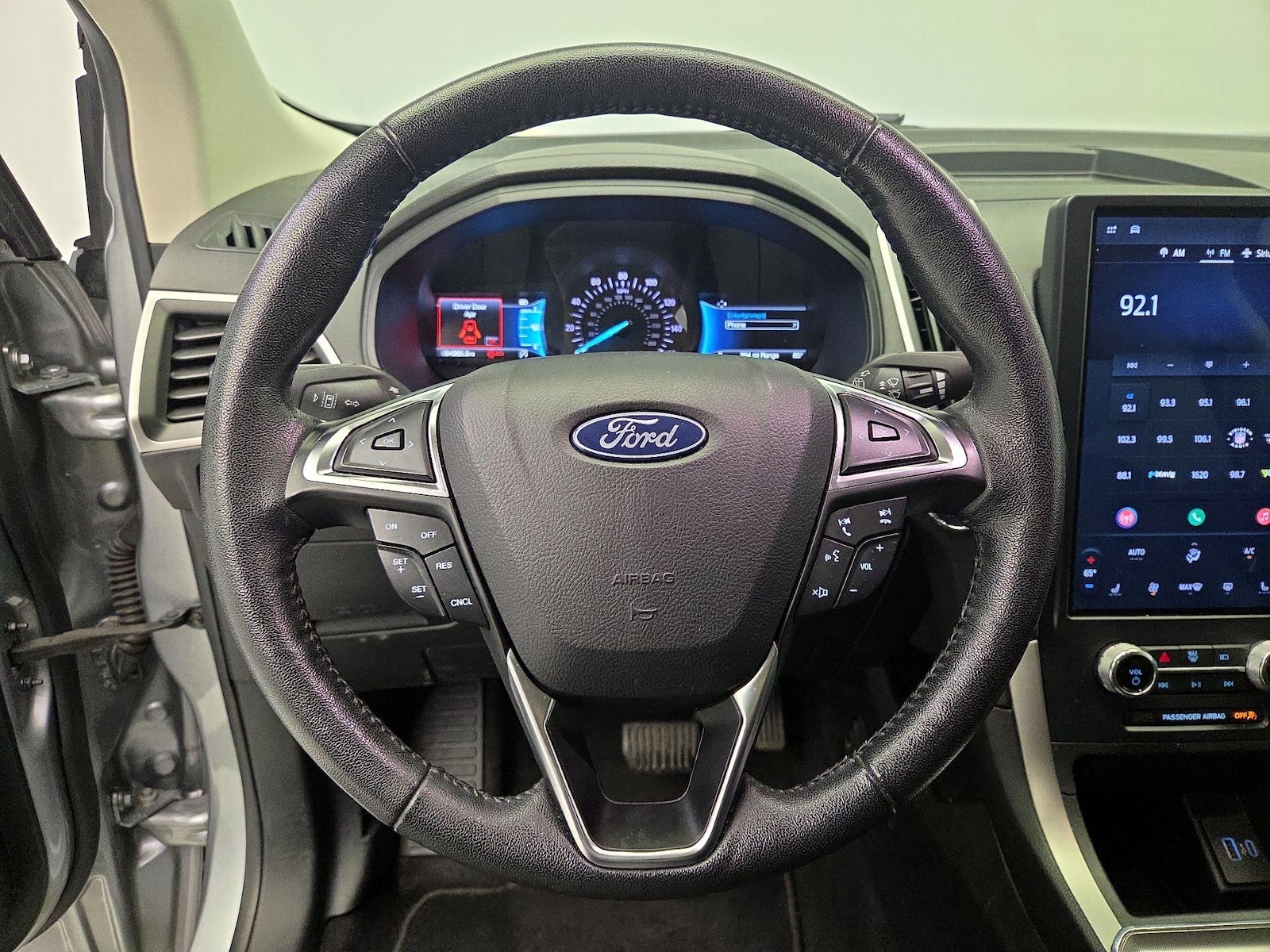 2022 Ford Edge SEL - Photo 11