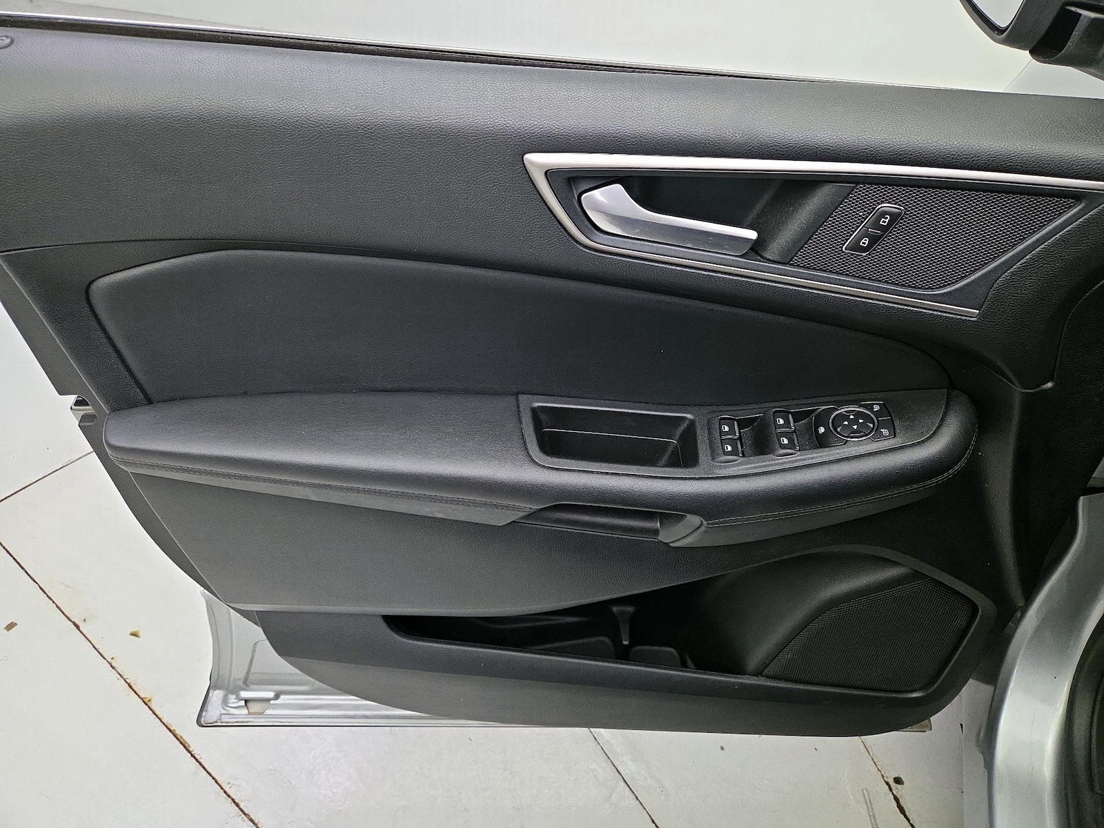 2022 Ford Edge SEL - Photo 13
