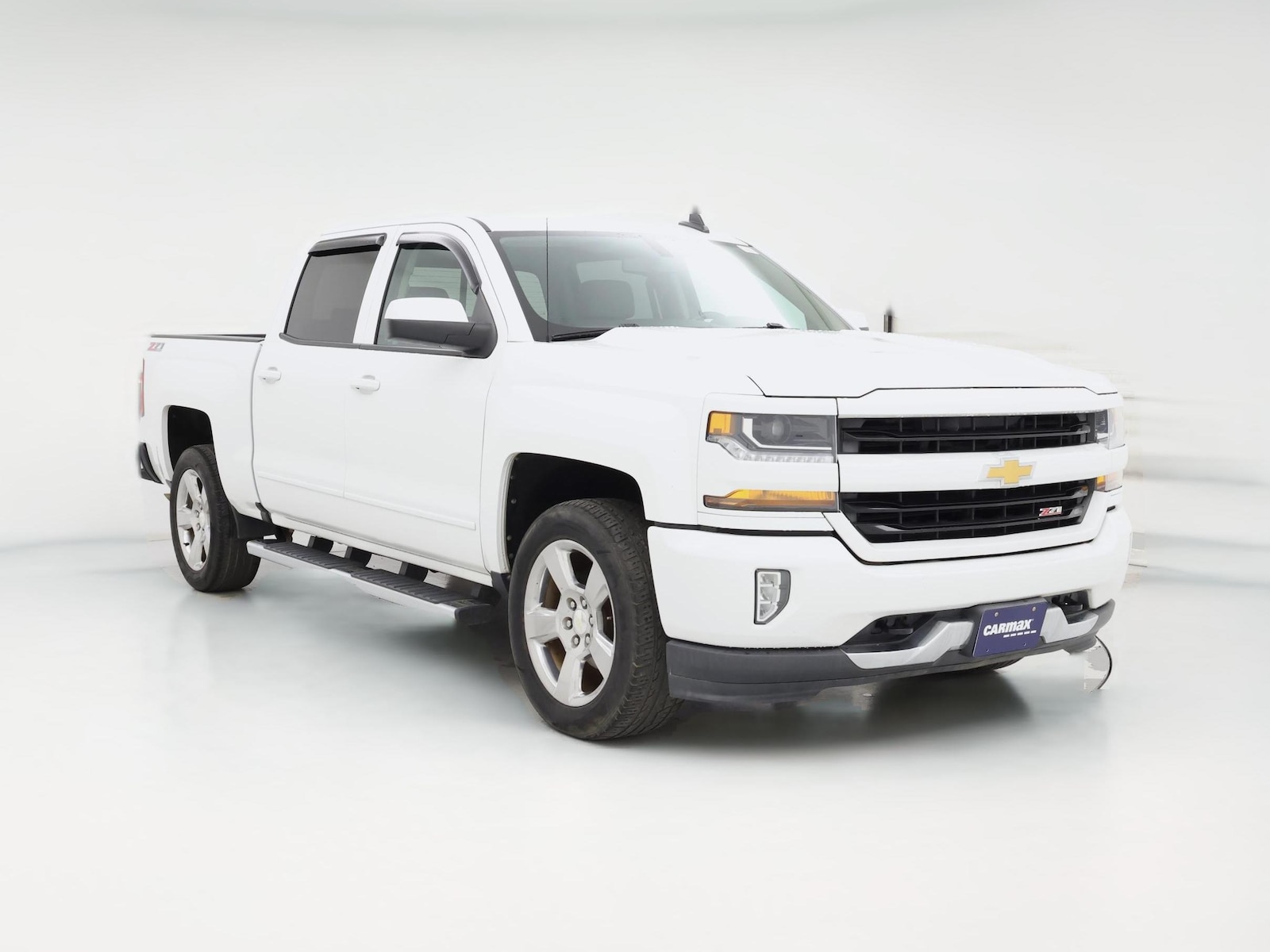 Bed Liner, 4WD/AWD & Tow Hitch