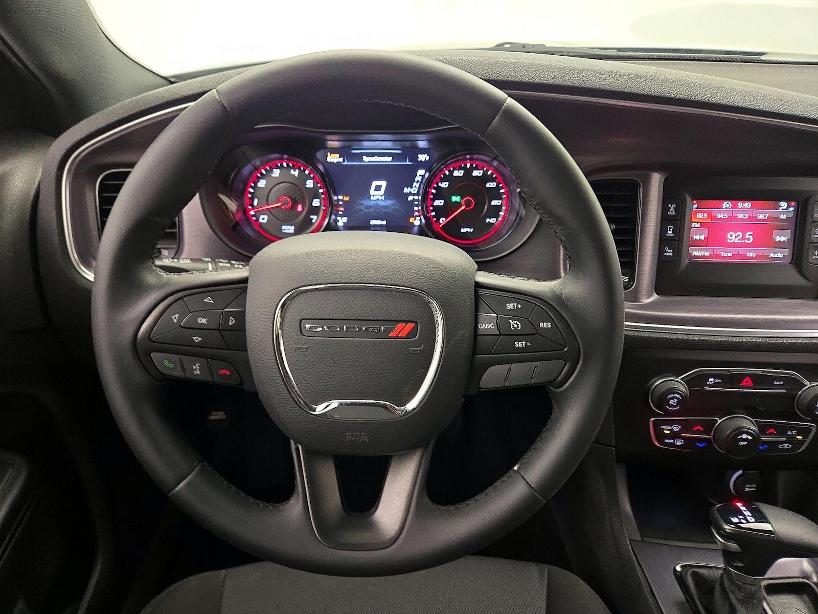 2016 Dodge Charger SE - Photo 11