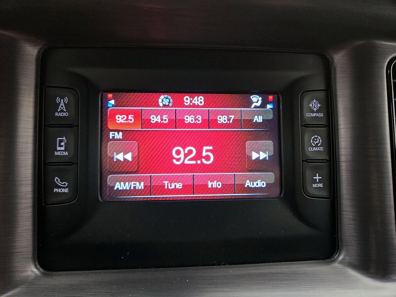 2016 Dodge Charger SE - Photo 15