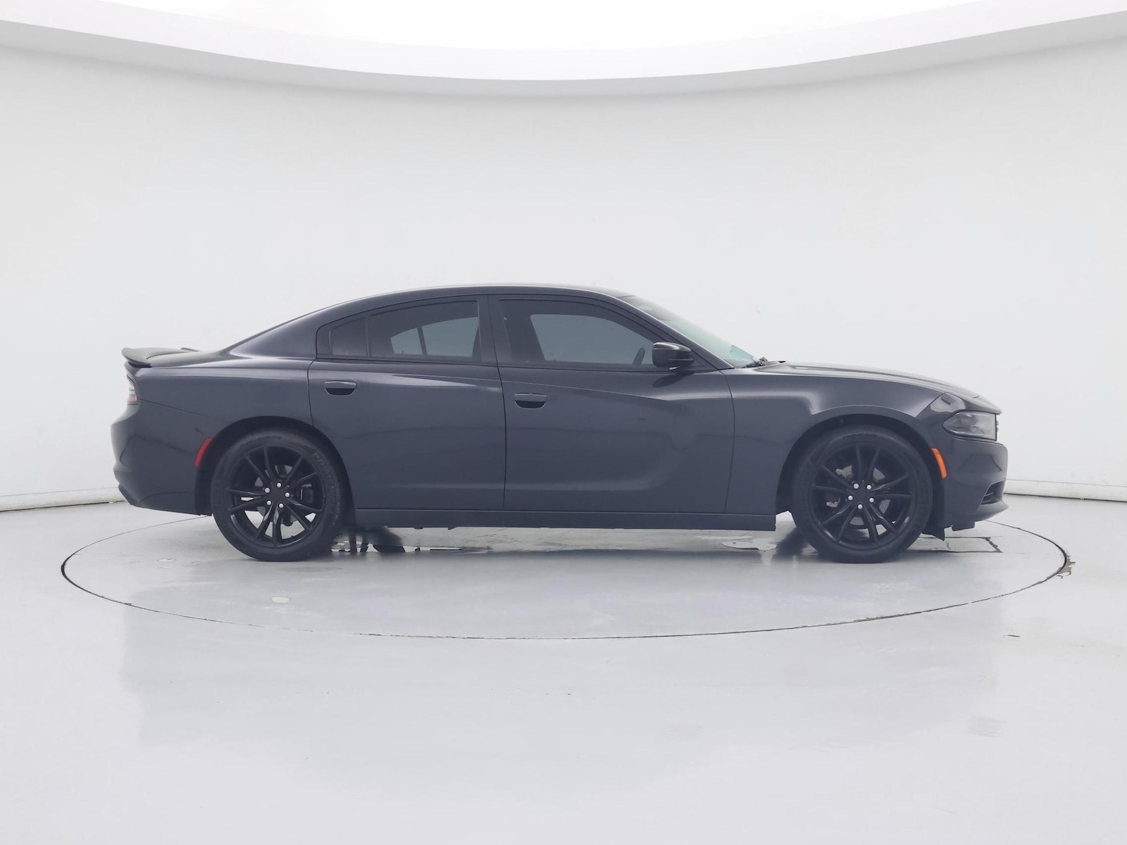 2016 Dodge Charger SE - Photo 8