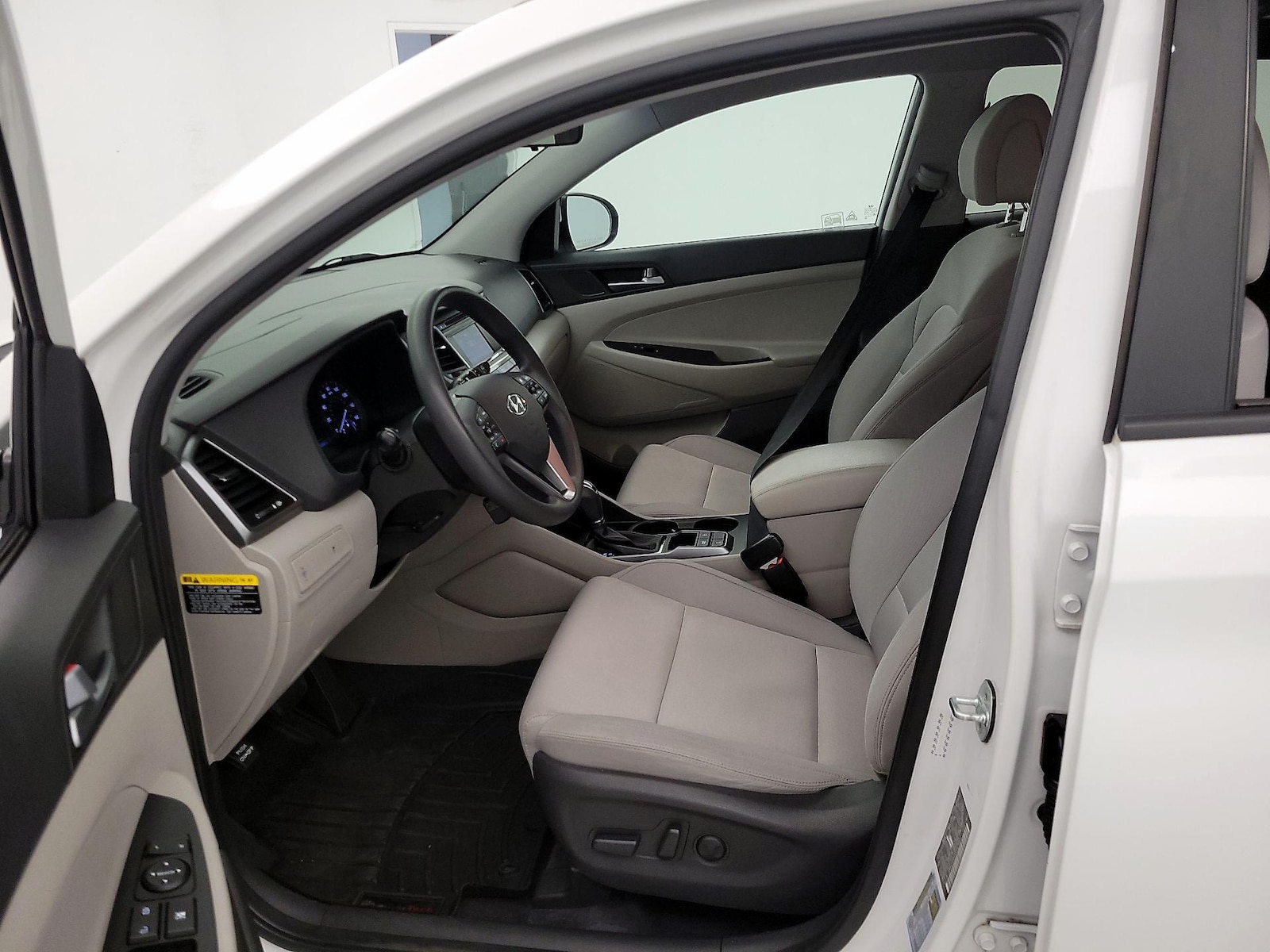Power Seat(s) & Side Airbags