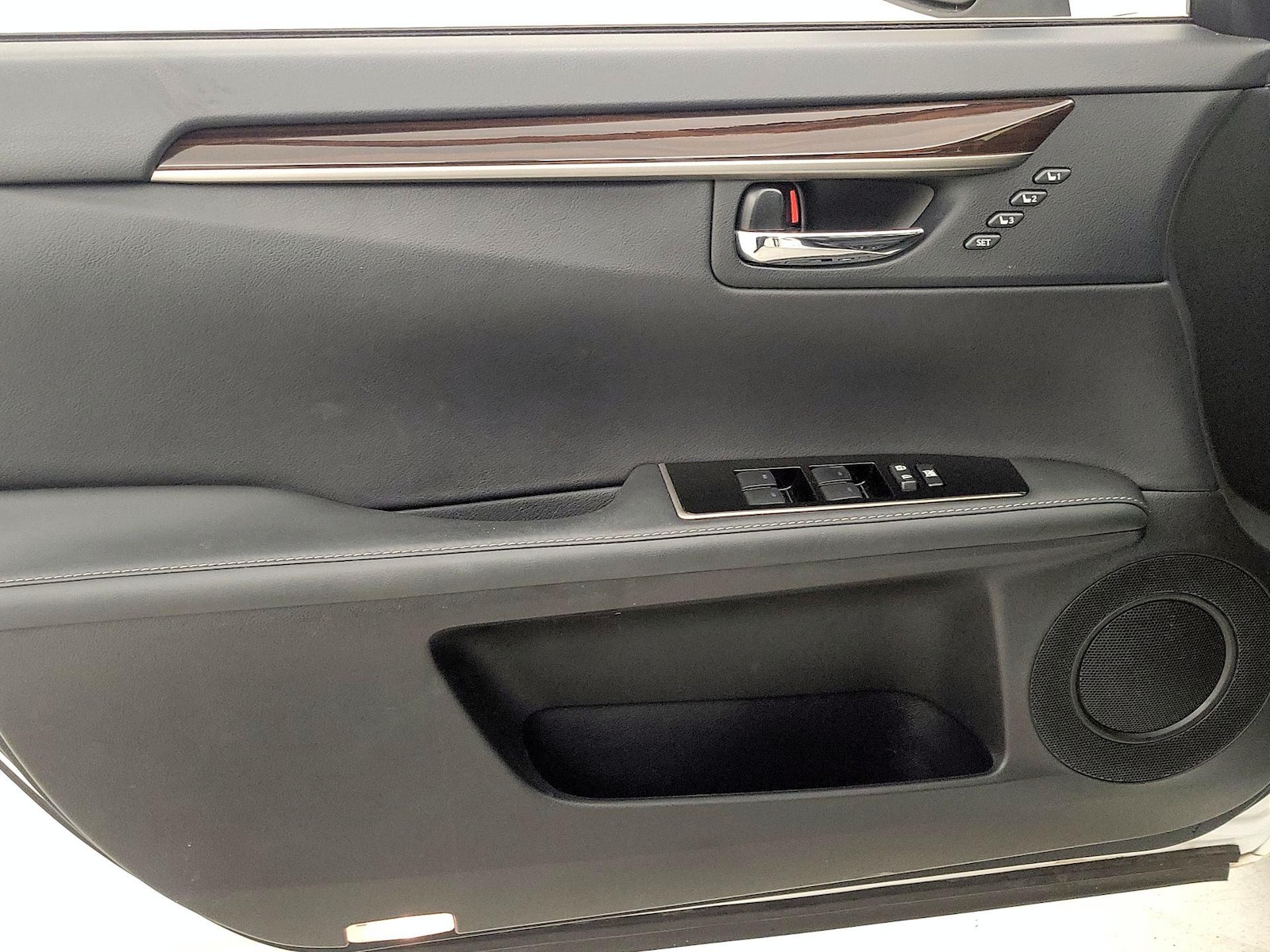 2016 Lexus ES 350 - Photo 13