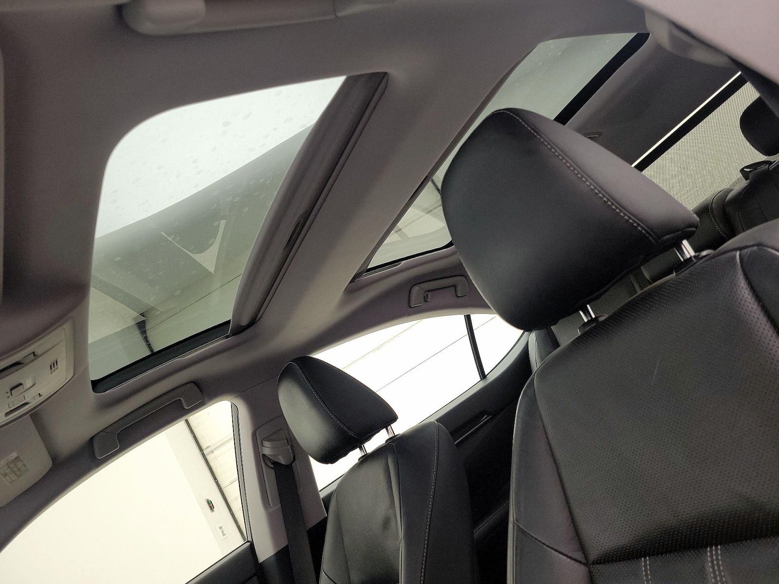 2016 Lexus ES 350 - Photo 21