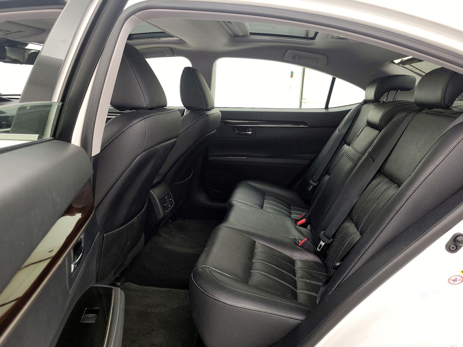 2016 Lexus ES 350 - Photo 22