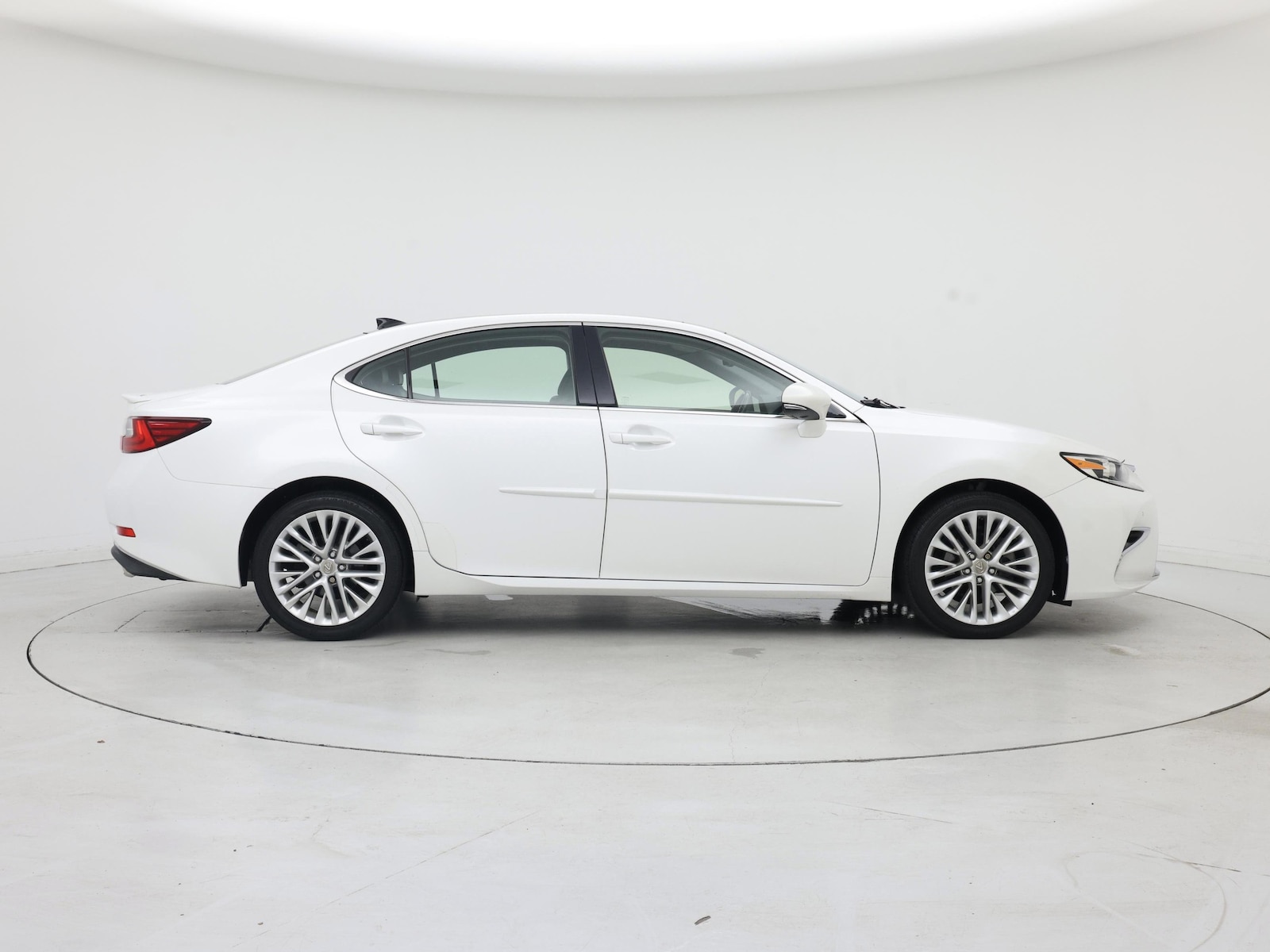 2016 Lexus ES 350 - Photo 8