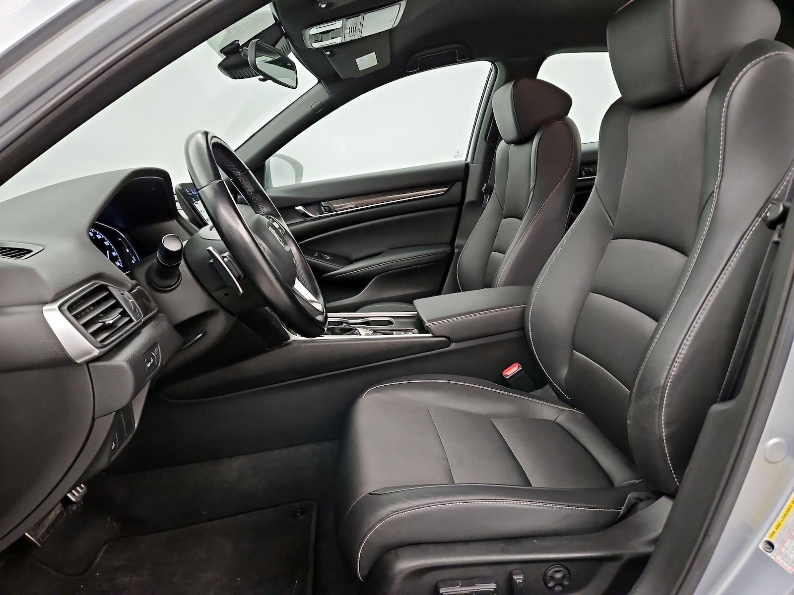 Power Seat(s) & Side Airbags