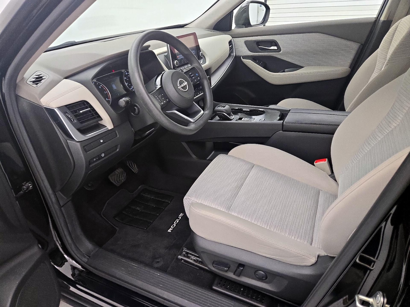 Power Seat(s) & Side Airbags