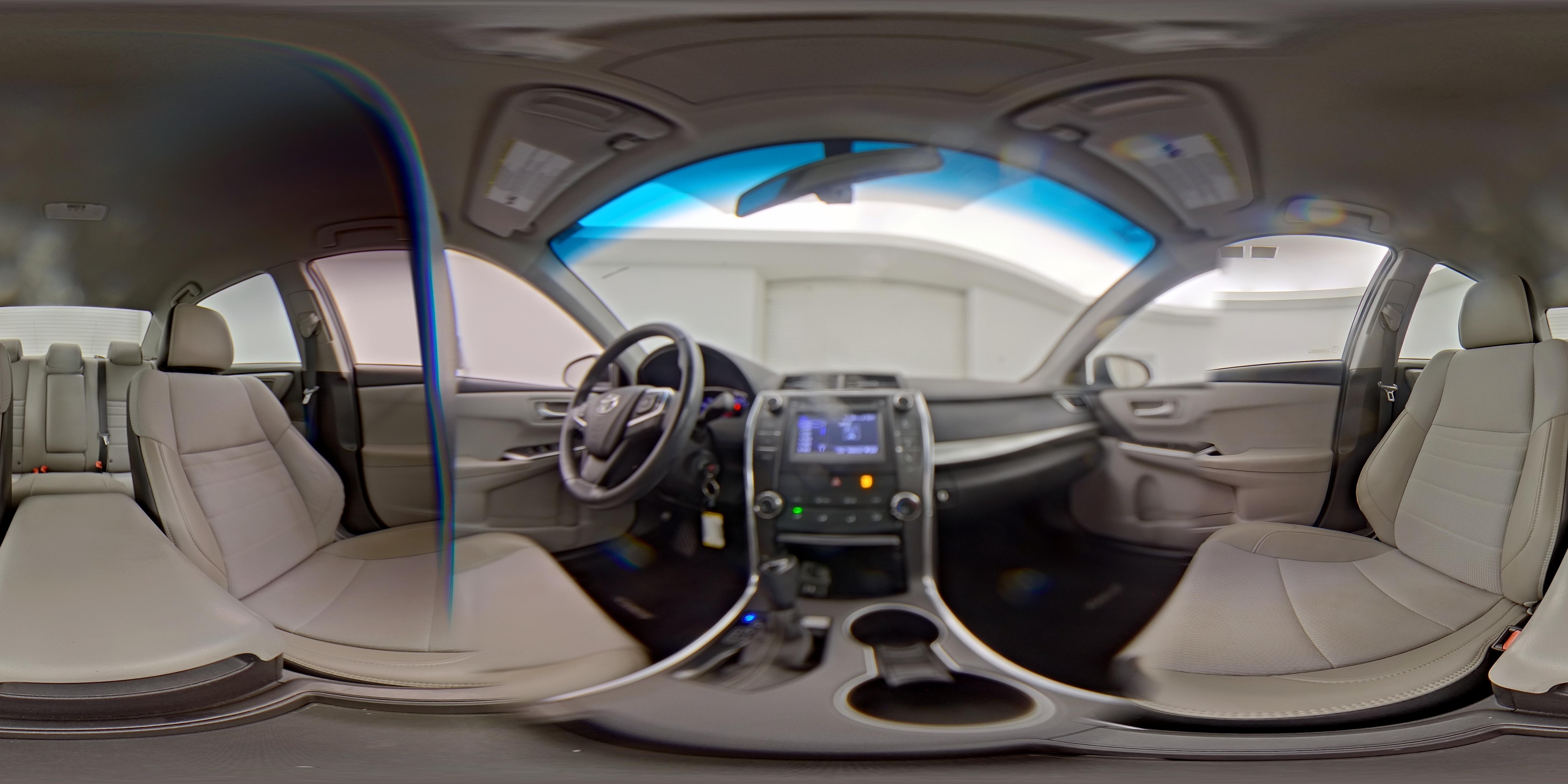 2017 Toyota Camry SE - Photo 22