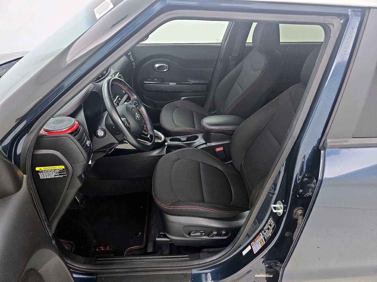 Power Seat(s) & Side Airbags
