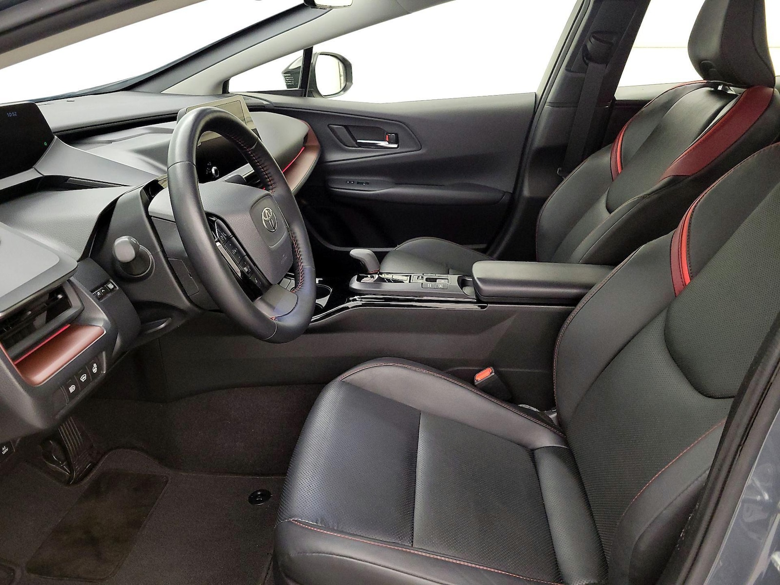 Side Airbags & Leatherette Seats