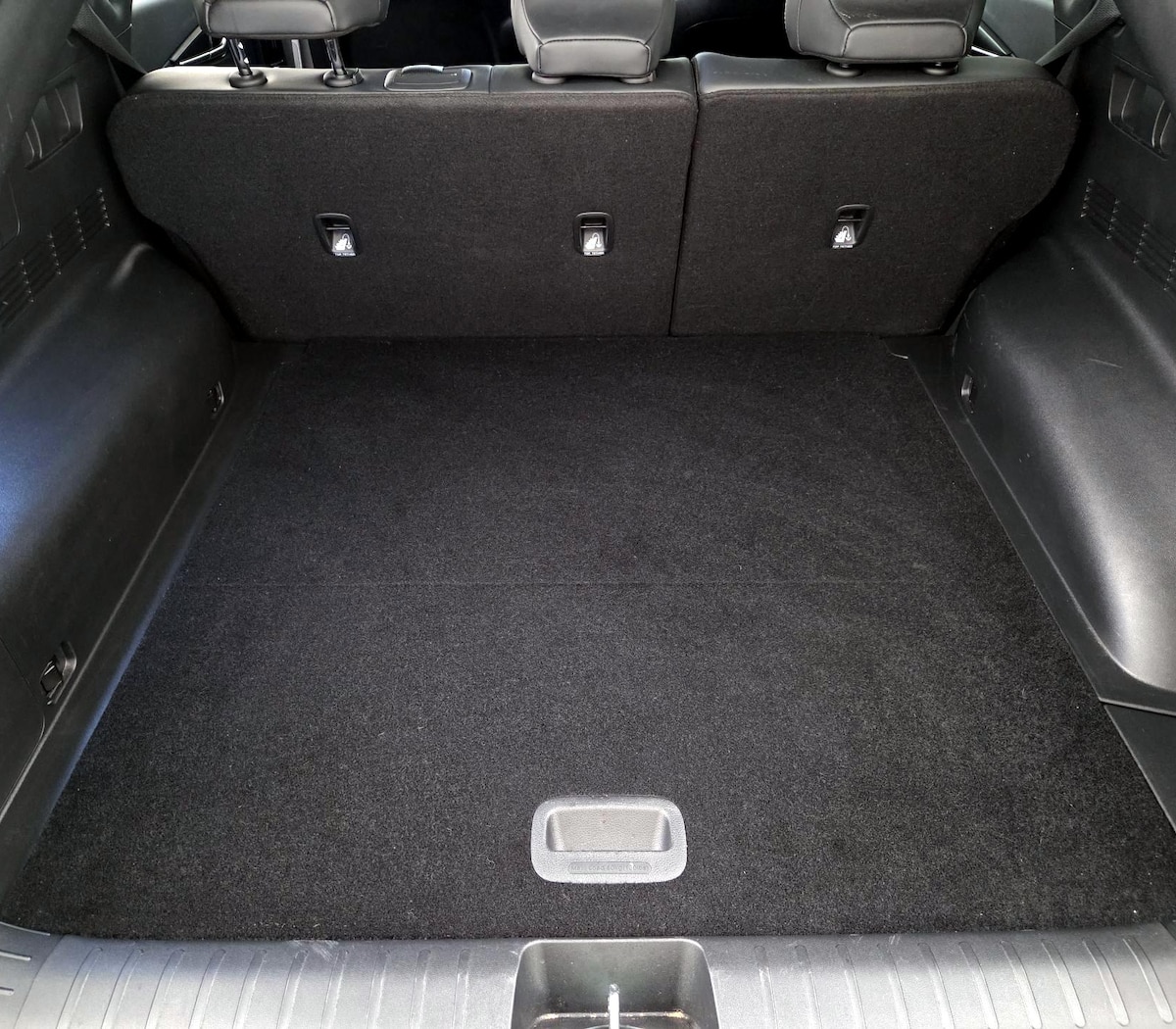 Trunk/Cargo (Seats Up)
