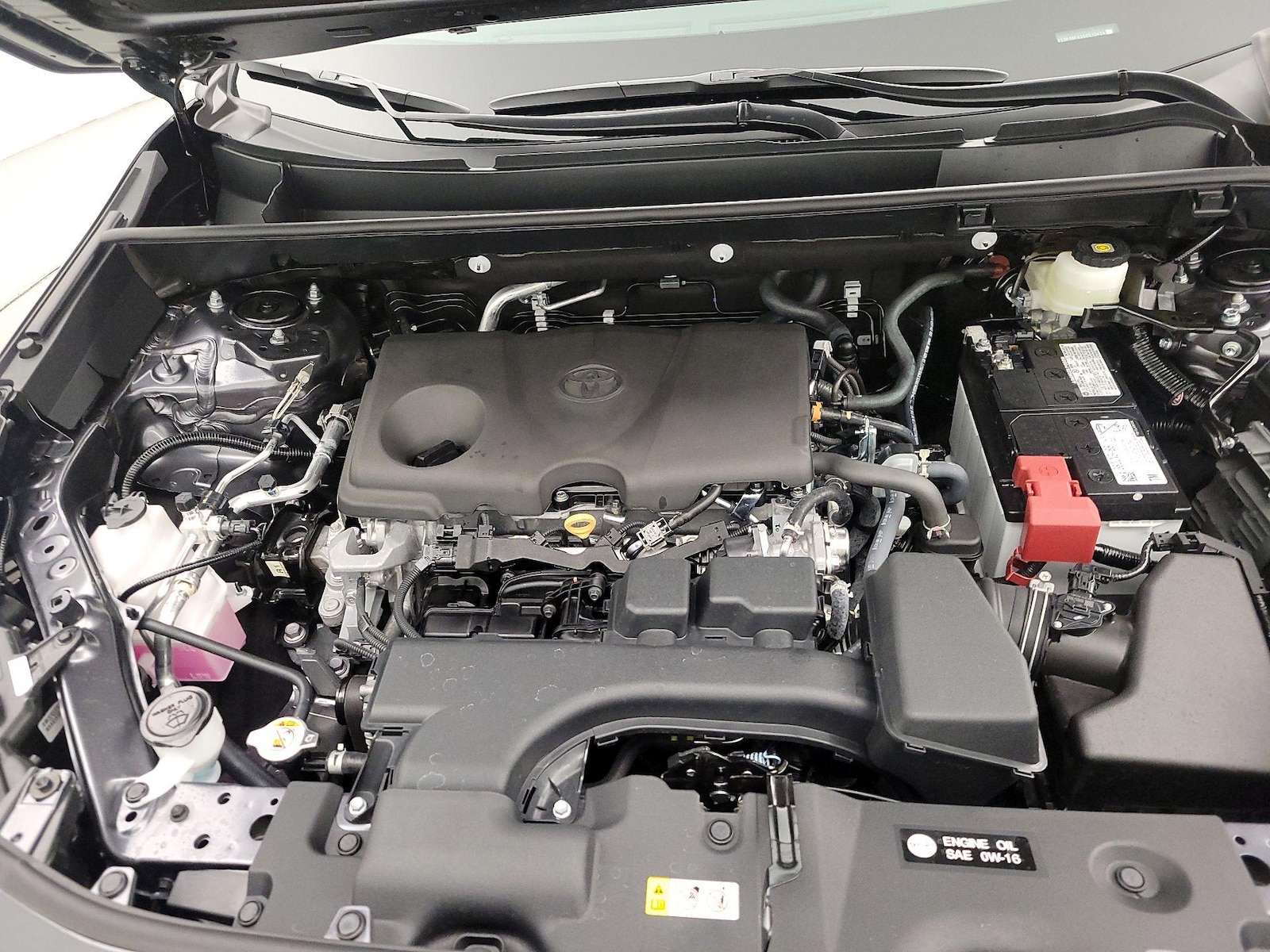 2025 Toyota RAV4 XLE - Photo 22
