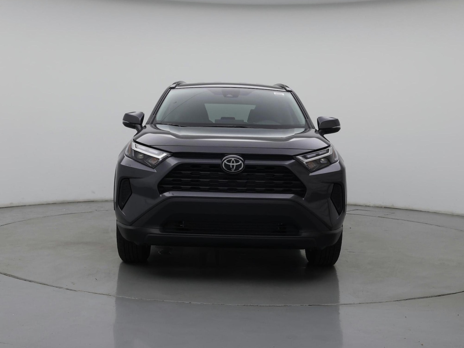 2025 Toyota RAV4 XLE - Photo 6