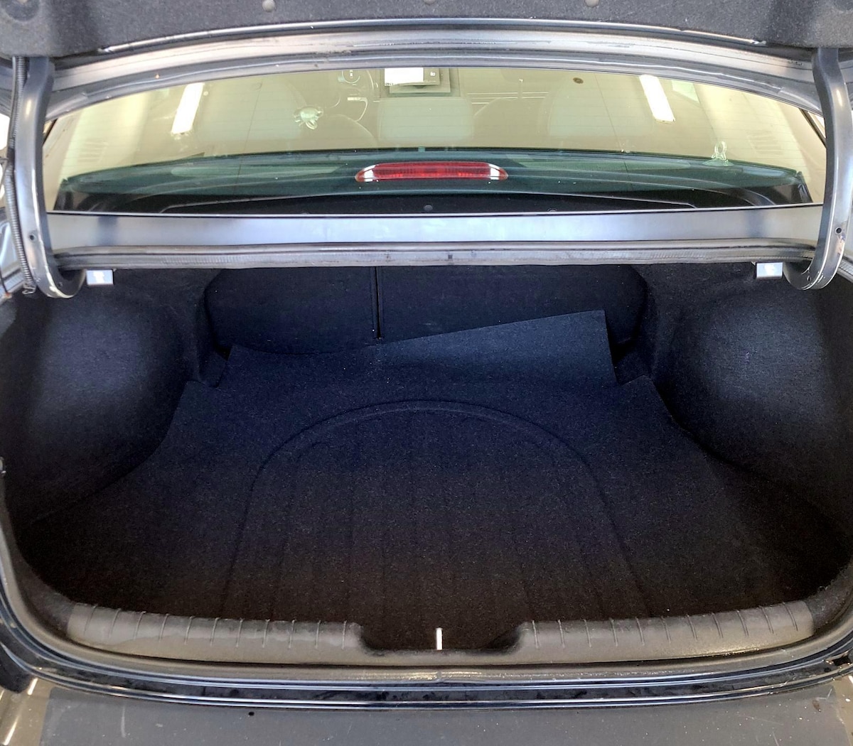 Trunk/Cargo (Seats Up)