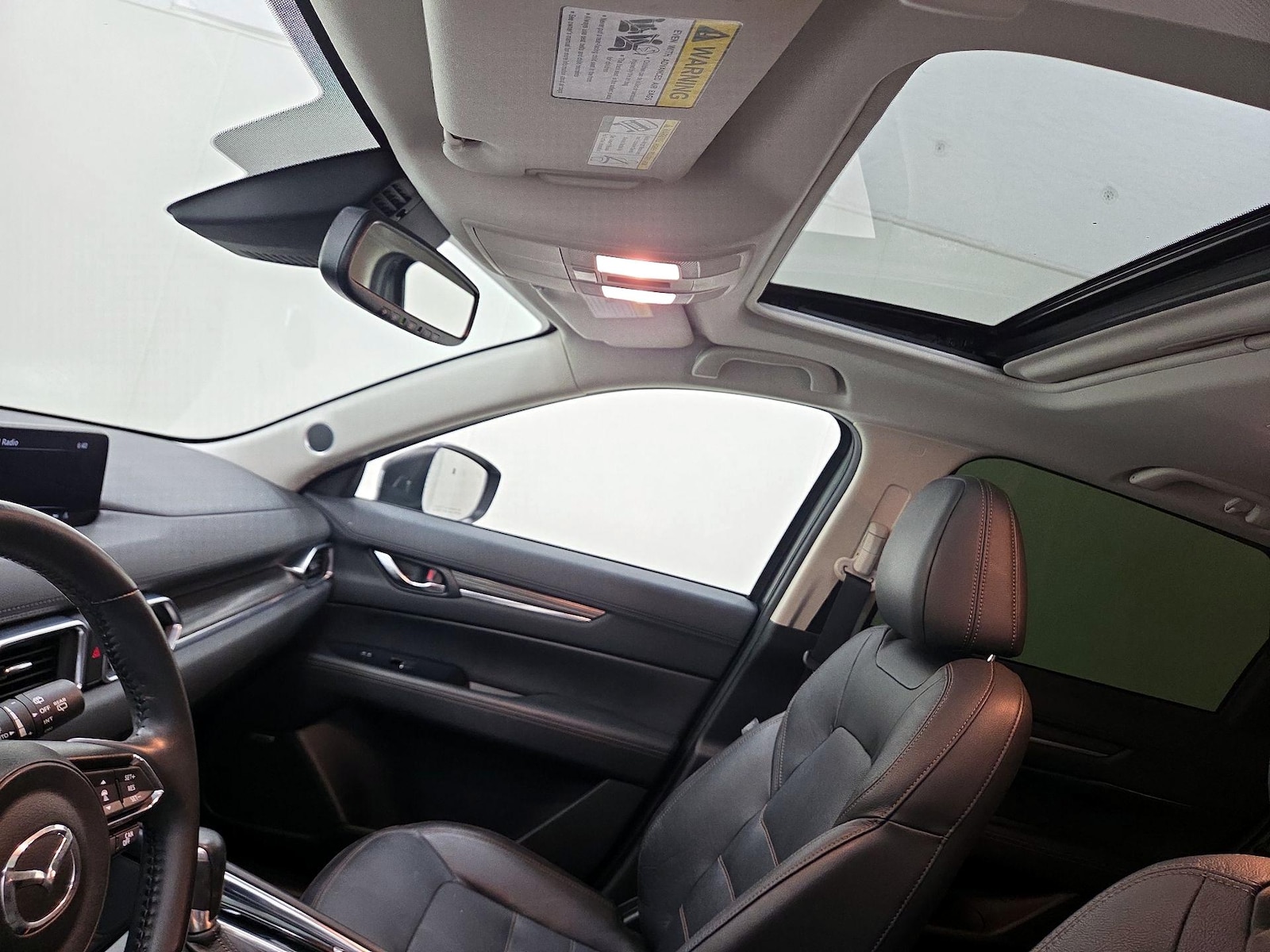 Sunroof(s) & Overhead Airbags