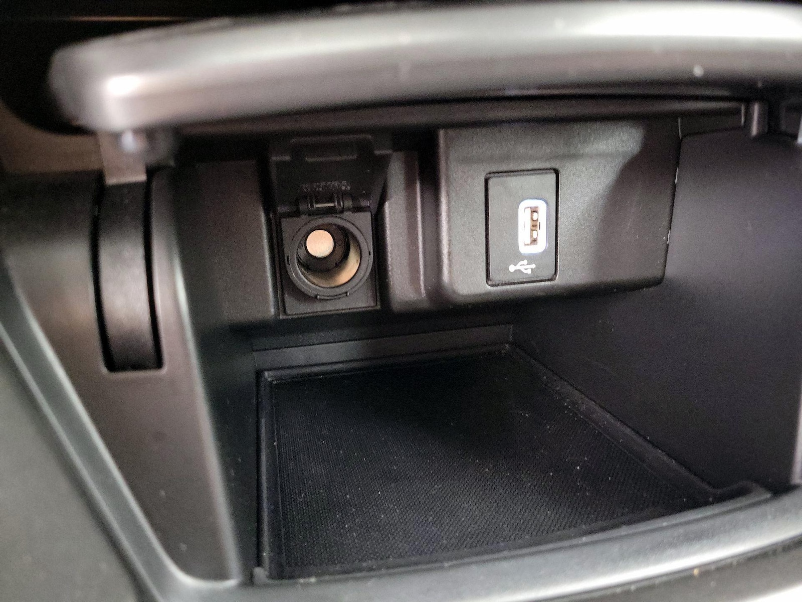 2019 Honda Accord Hybrid - Photo 19