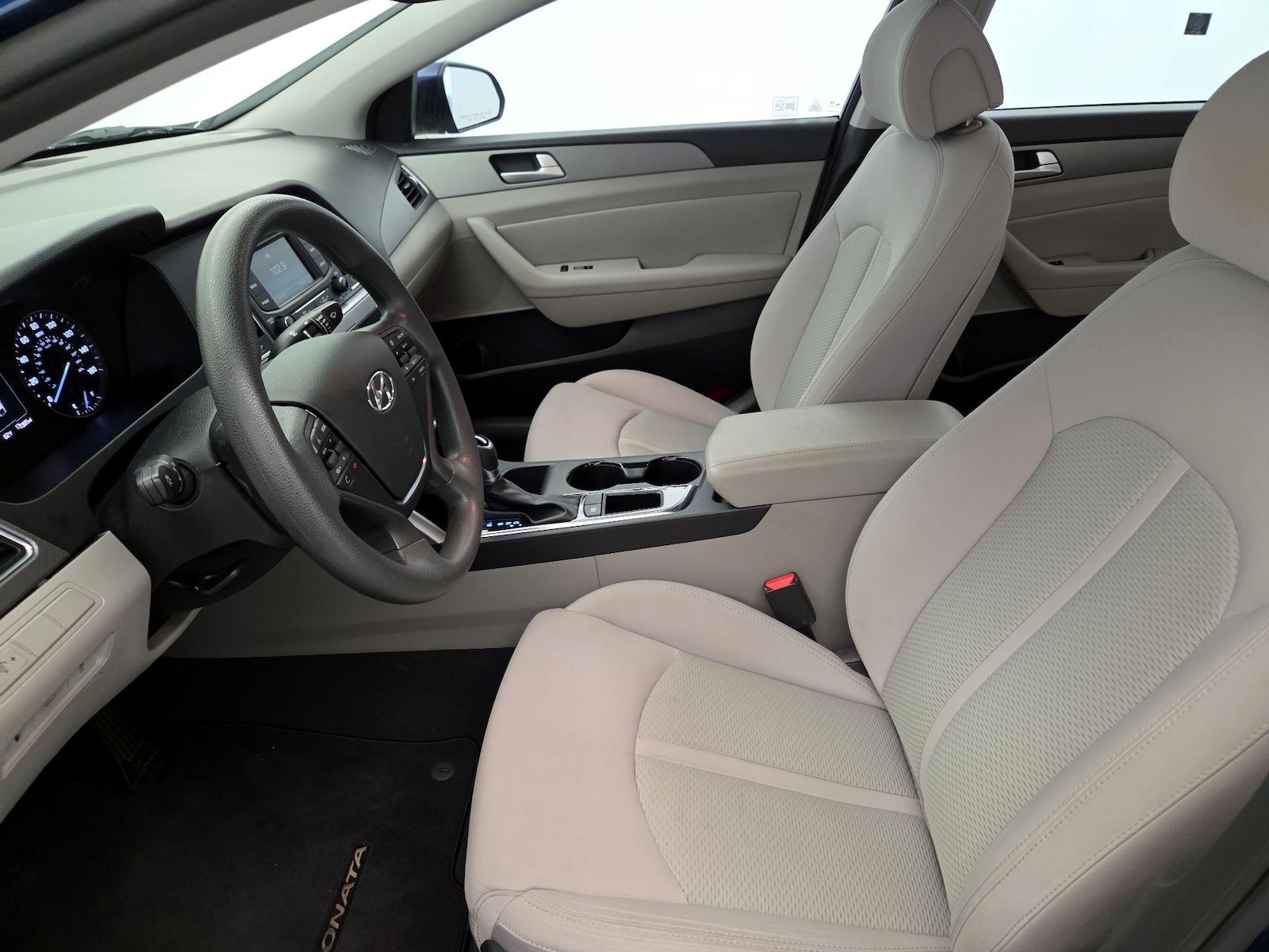 Power Seat(s) & Side Airbags