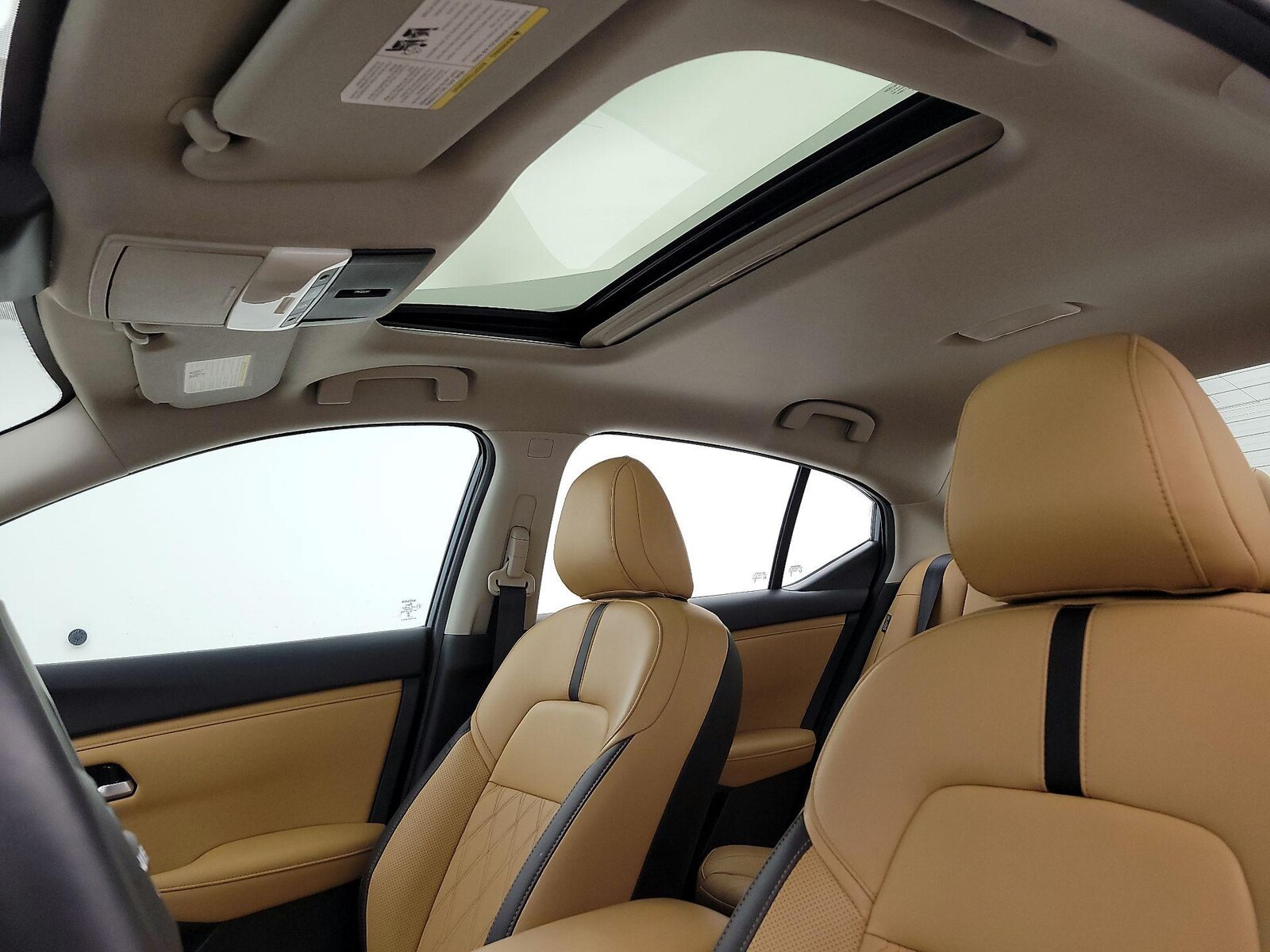 Sunroof(s) & Overhead Airbags