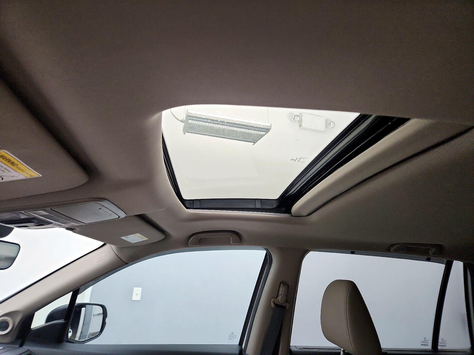 Sunroof(s) & Overhead Airbags