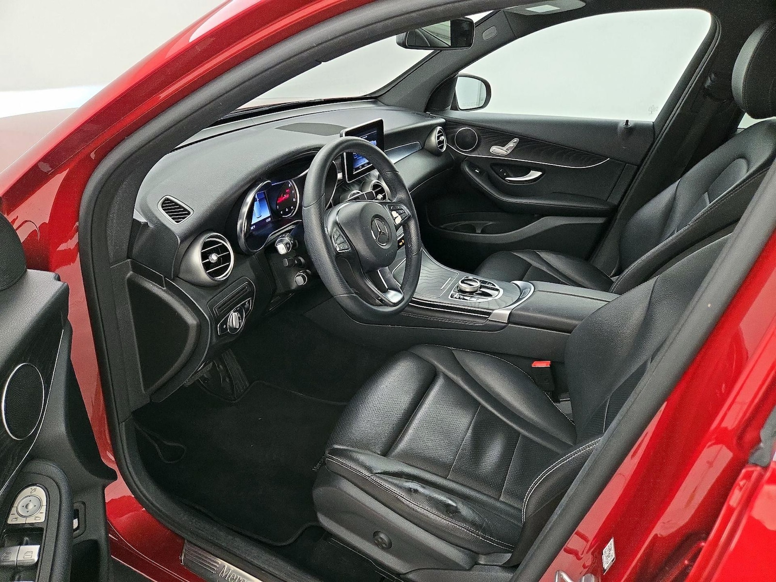 Power Seat(s) & Side Airbags