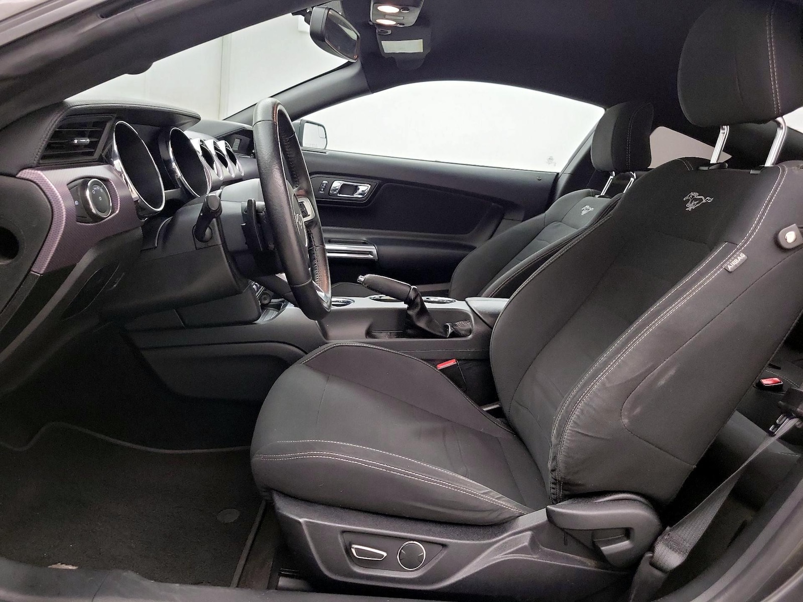 Power Seat(s) & Side Airbags